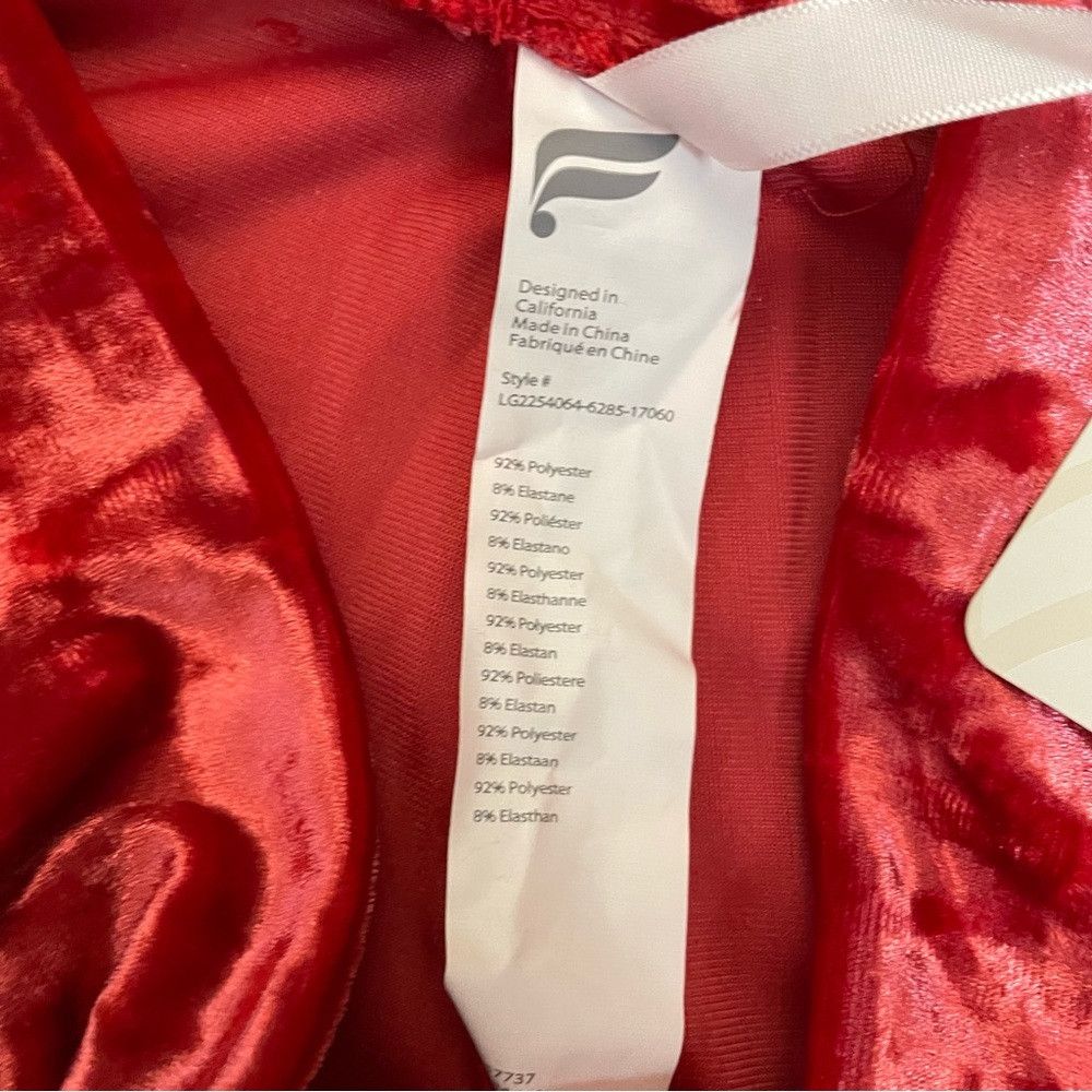 Fabletics NWT New $75 Fabletics Red Crushed Velour Crossover Legging Size 36" / US 14 / IT 50 - 8 Thumbnail