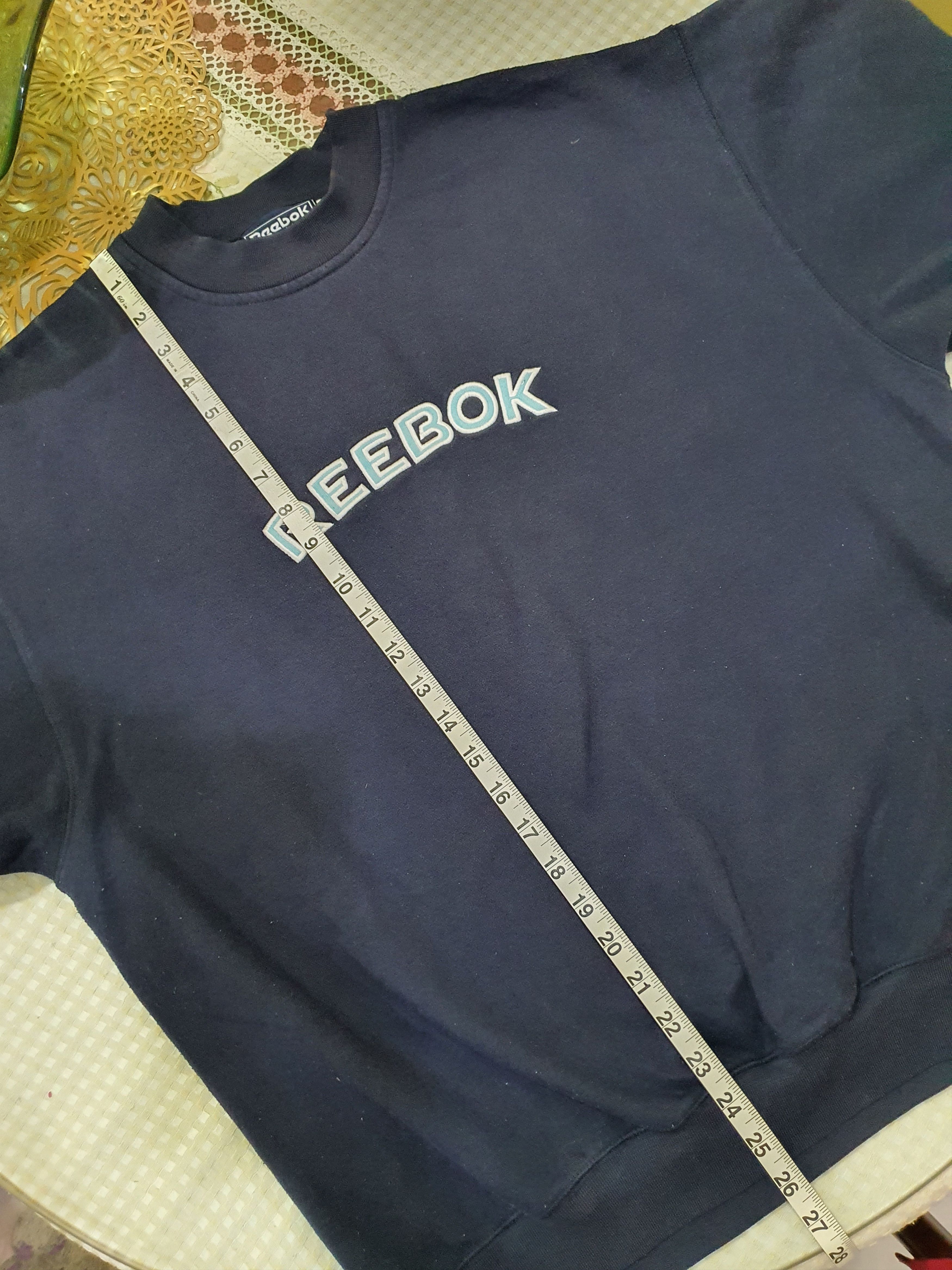 vintage 90s Reebok crewneck sweatshirt