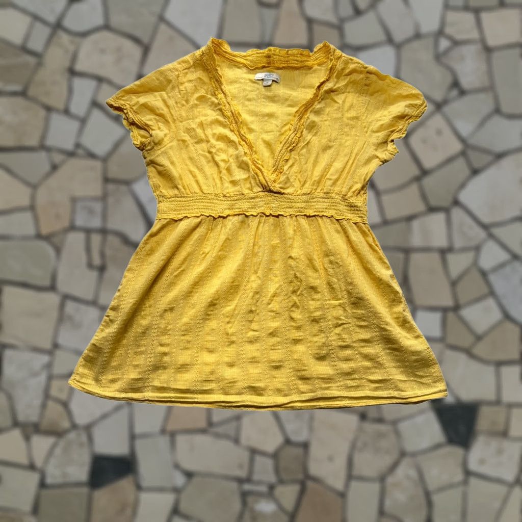 Vintage SO Wear It Declare It Yellow Short Sleeve V-Neck Top Womens M 100% Cotton Blouse Size M / US 6-8 / IT 42-44 - 1 Thumbnail