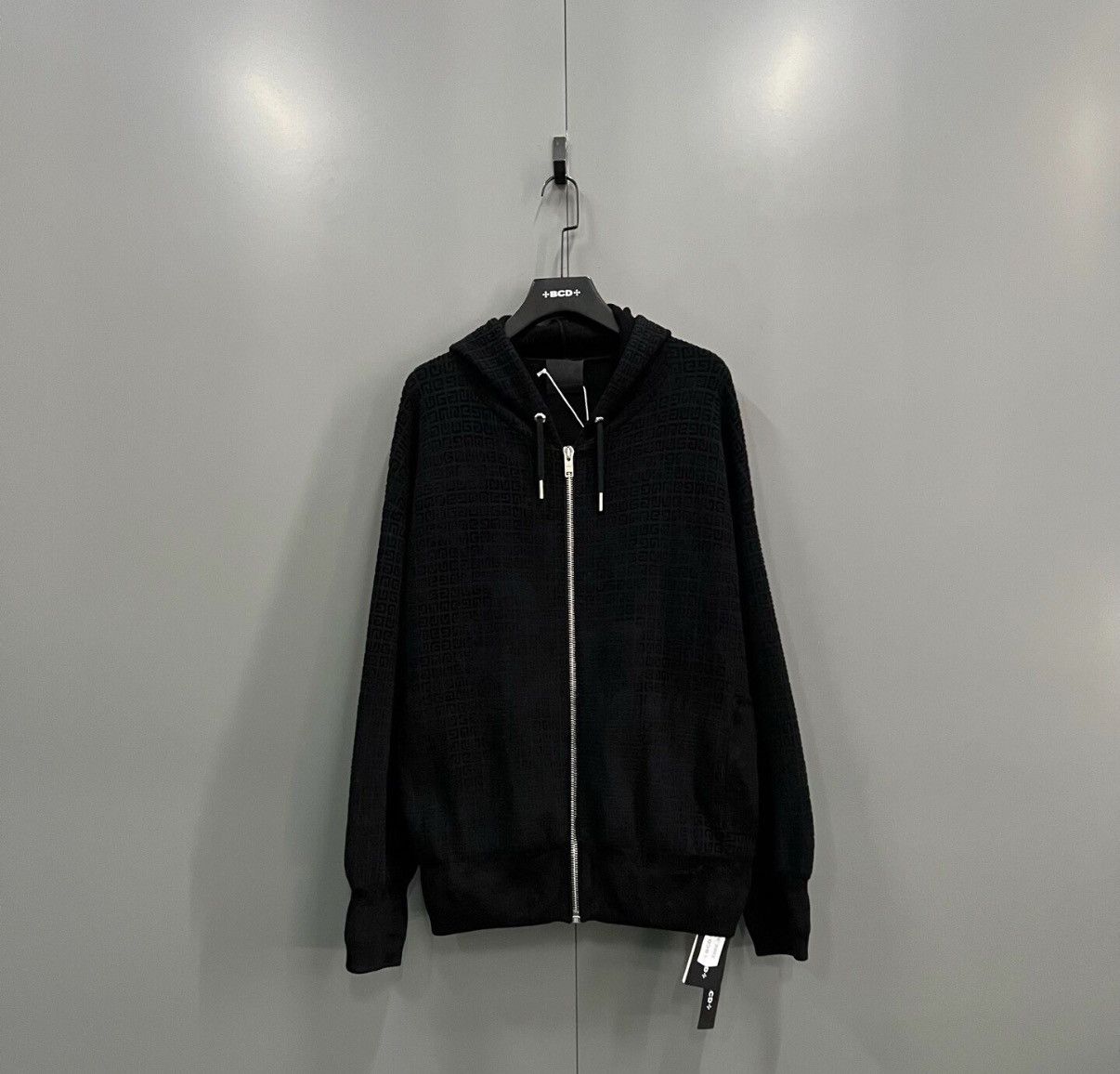 Givenchy Givenchy All-over Embossed Logo Zip-Up Jacket J41 Size US M / EU 48-50 / 2 - 1 Thumbnail