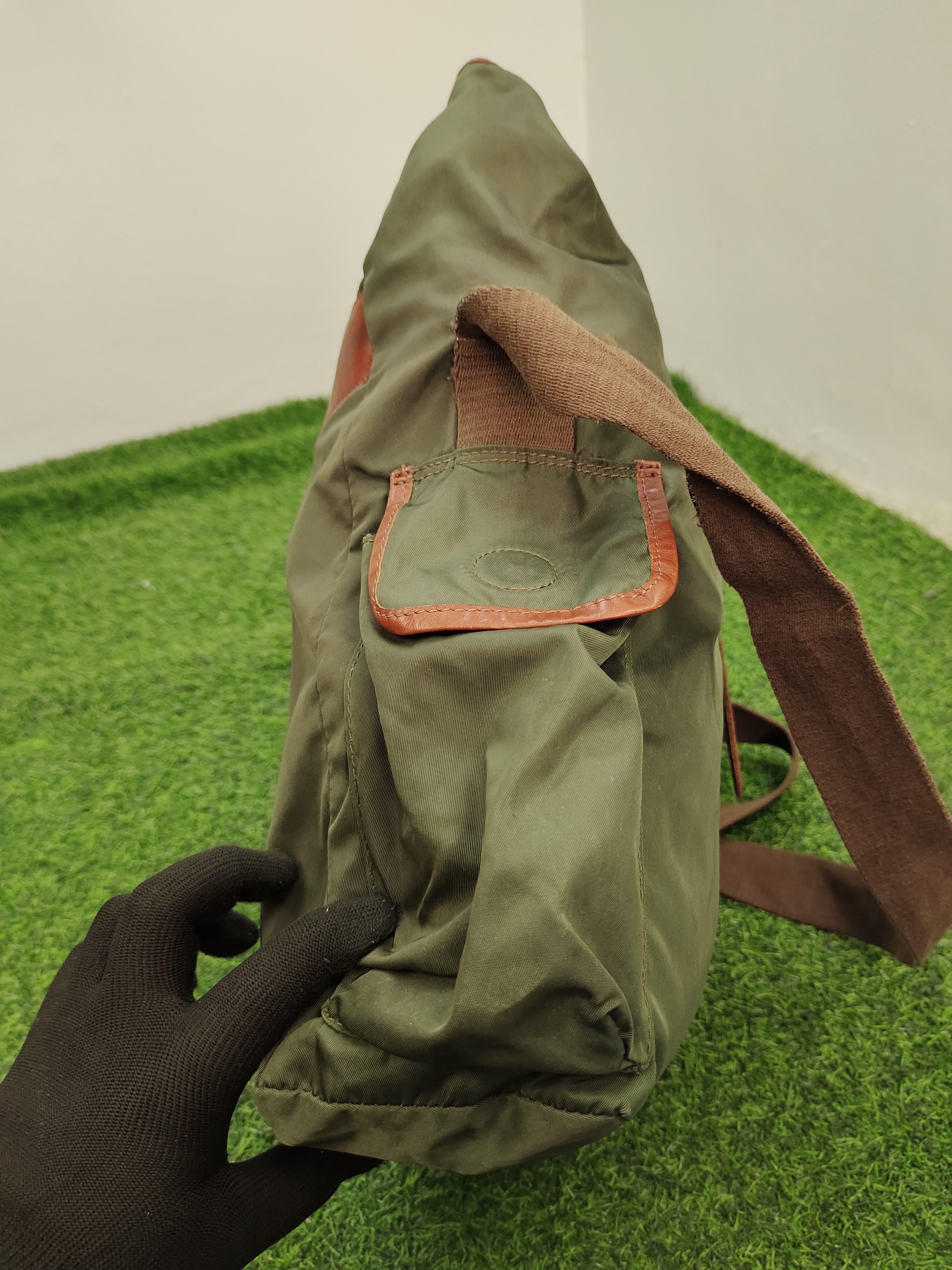 Hysteric Glamour Vintage Orobianco Olive Green Nylon Leather Trim Sling Bag Size ONE SIZE - 10 Thumbnail