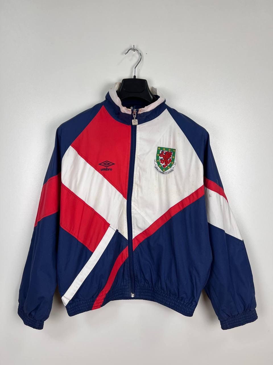 Umbro Wales Umbro 1992/1993 vintage track jacket size XS Size US XS / EU 42 / 0 - 1 Thumbnail
