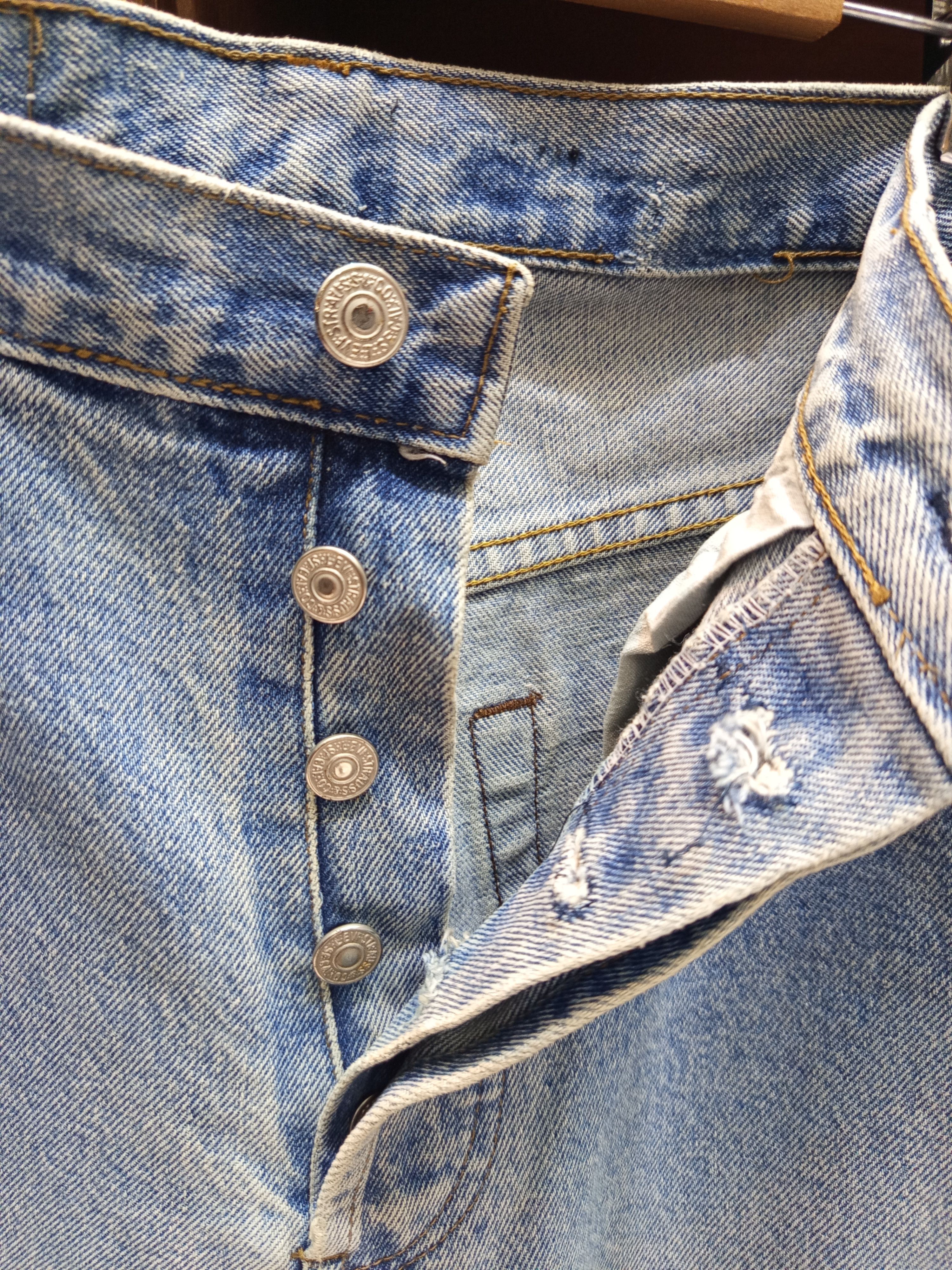 Vintage 1980s Levi’s 501 Made in USA Button Fly Denim Pants Size US 36 / EU 52 - 14 Thumbnail