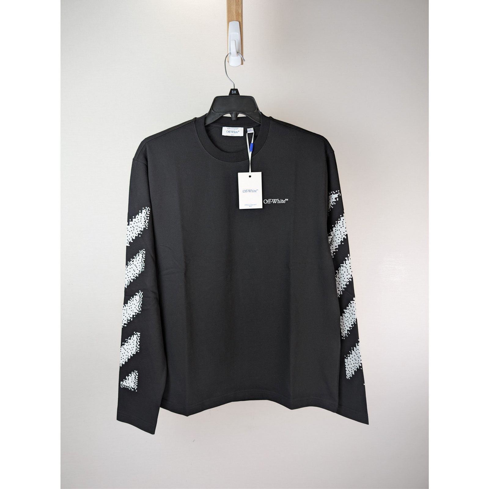 Off-White o1rshd1 Q:2 / Pixel Diag Skate L/S T-Shirt in Black/White Size US XL / EU 56 / 4 - 1 Thumbnail