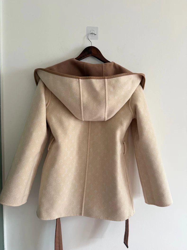 Louis Vuitton Louis Vuitton Presbyopic belted coat Size XXS / US 00 / IT 34 - 5 Thumbnail
