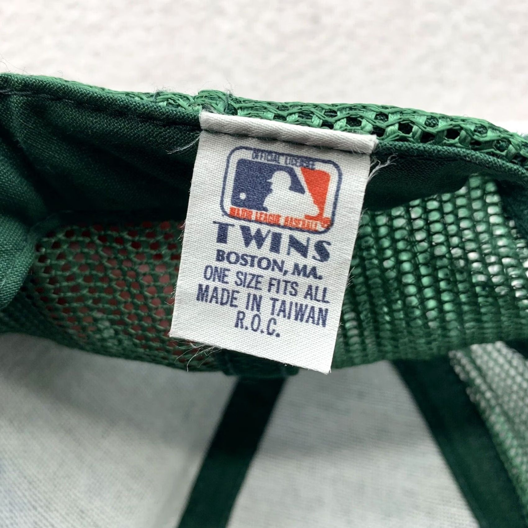 MLB VINTAGE Oakland Athletics Twins Trucker Hat Mens Snapback Green A's Logo MLB Size ONE SIZE - 8 Thumbnail