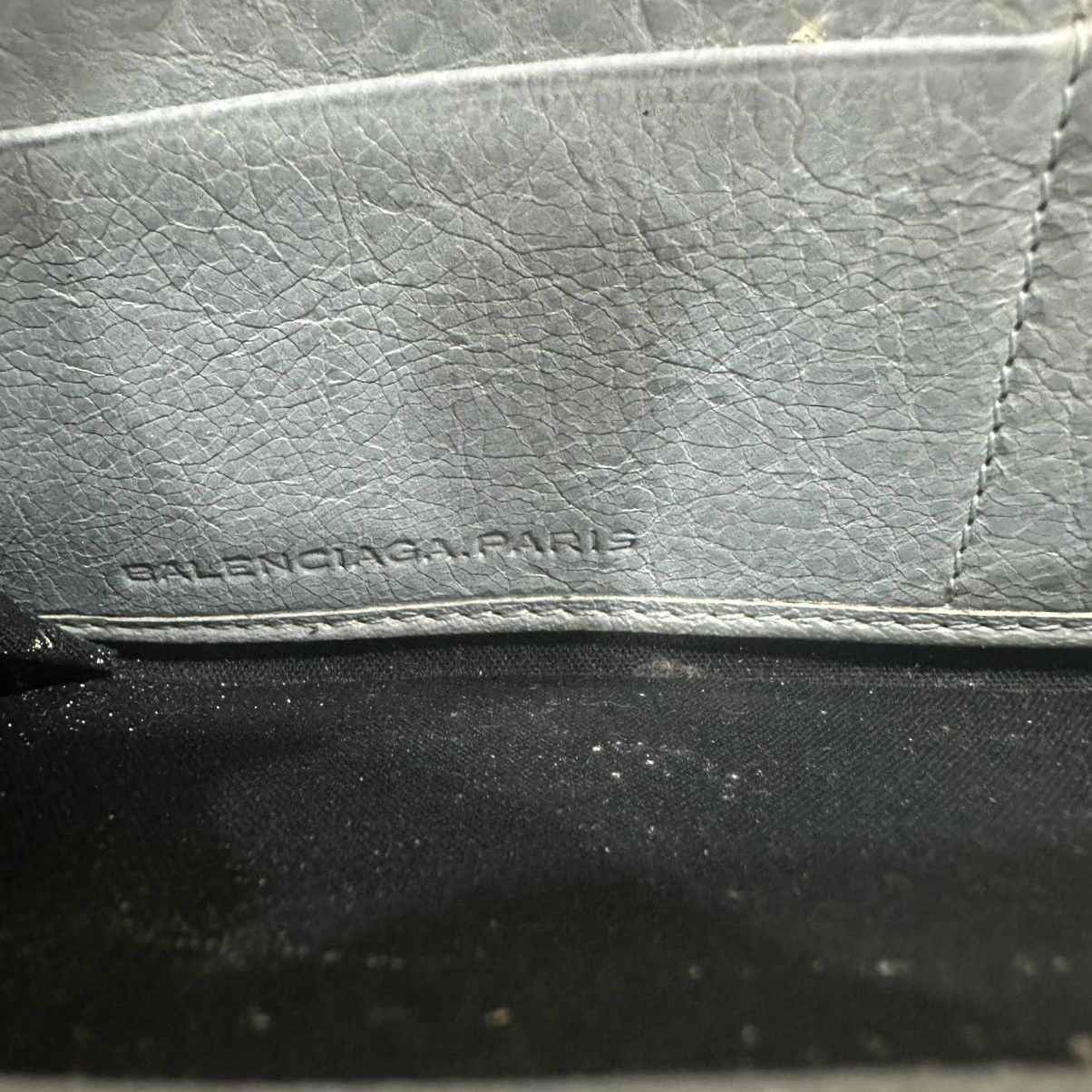 Balenciaga ‼️LASTDROP‼️ AUTH. BALENCIAGA ROUND ZIPPER PURSES LONG WALLET Size ONE SIZE - 8 Thumbnail