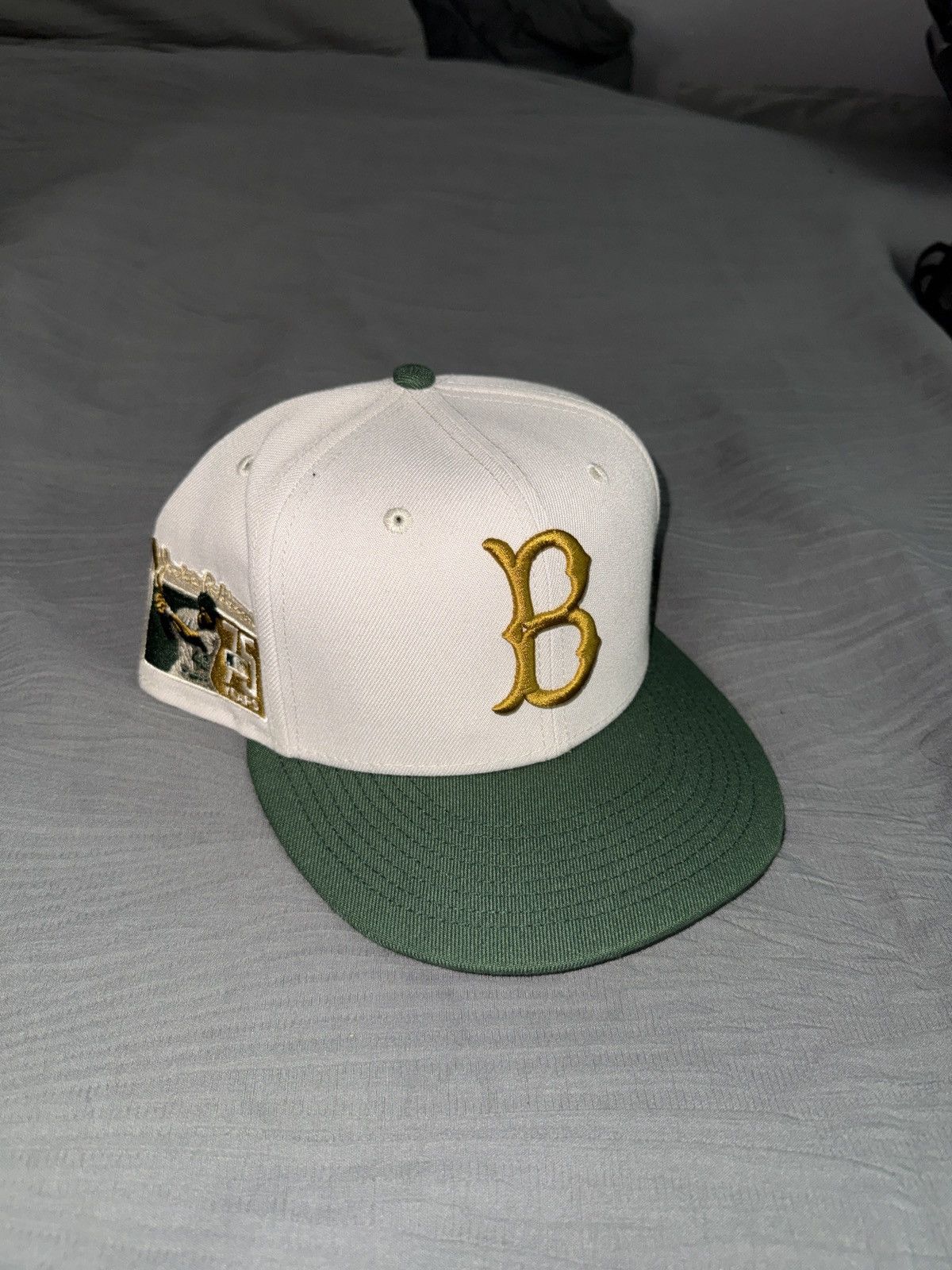 New Era Boston Red Socks fitted hat 7 3/8 Size ONE SIZE - 1 Thumbnail