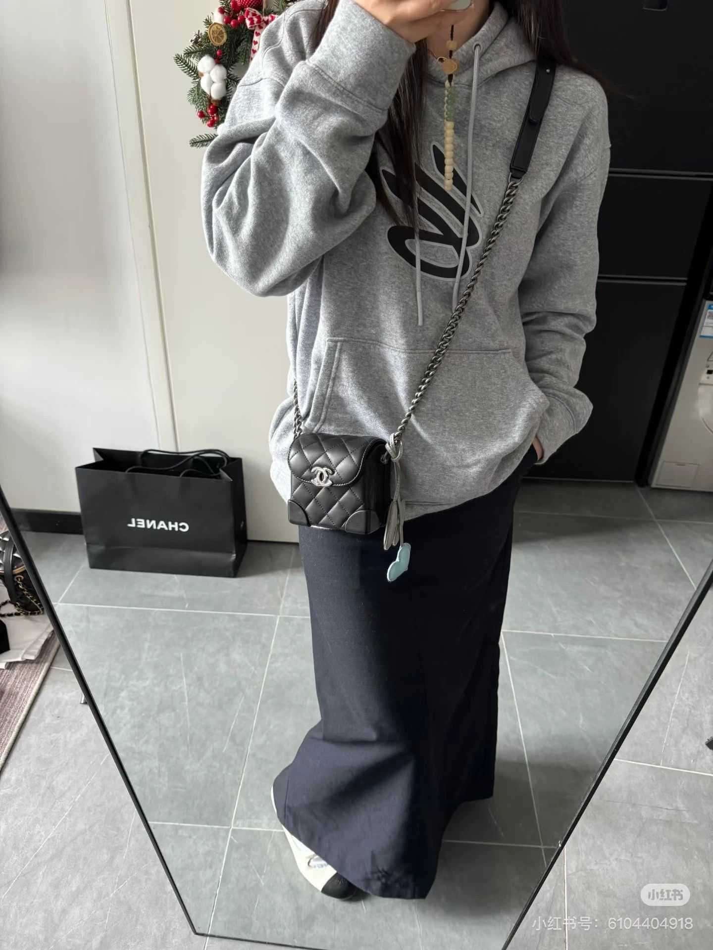 Chanel Chanel Black Mini Square Box Chain Bag w/ Card & Cert Size ONE SIZE - 9 Thumbnail