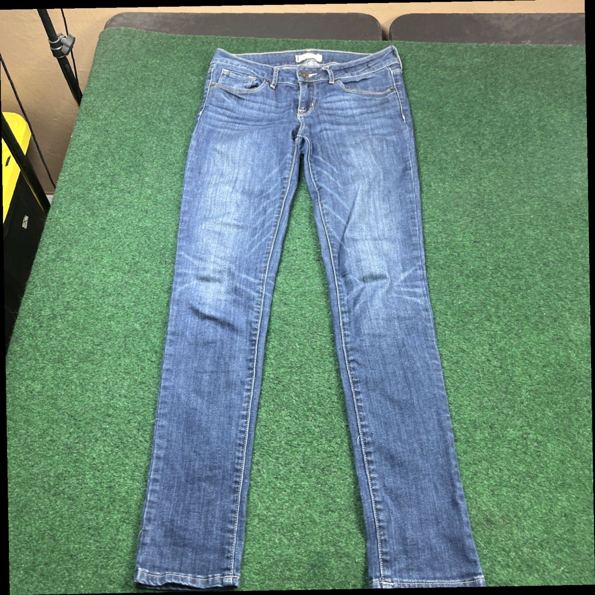 Vintage Bullhead Black Skinniest Women Blue Jeans Low Rise Med Dirty Wash spackle Size 5 Size 27" / US 4 / IT 40 - 1 Thumbnail