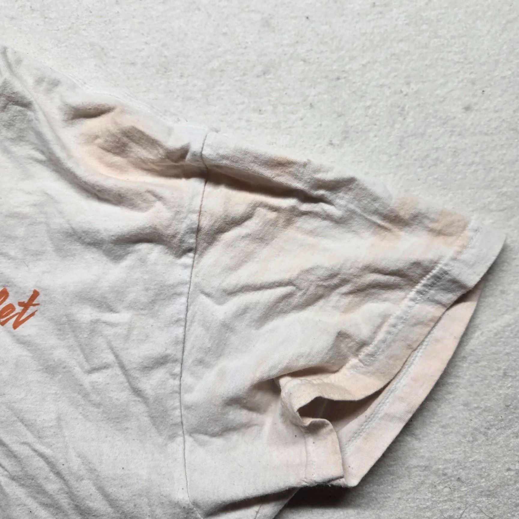Vintage Chemistry Chevrolet 1998 Corvette Graphic White T-Shirt Men Adult L Large Short Sleeve Crew Neck Shirt Mens Size US L / EU 52-54 / 3 - 4 Thumbnail