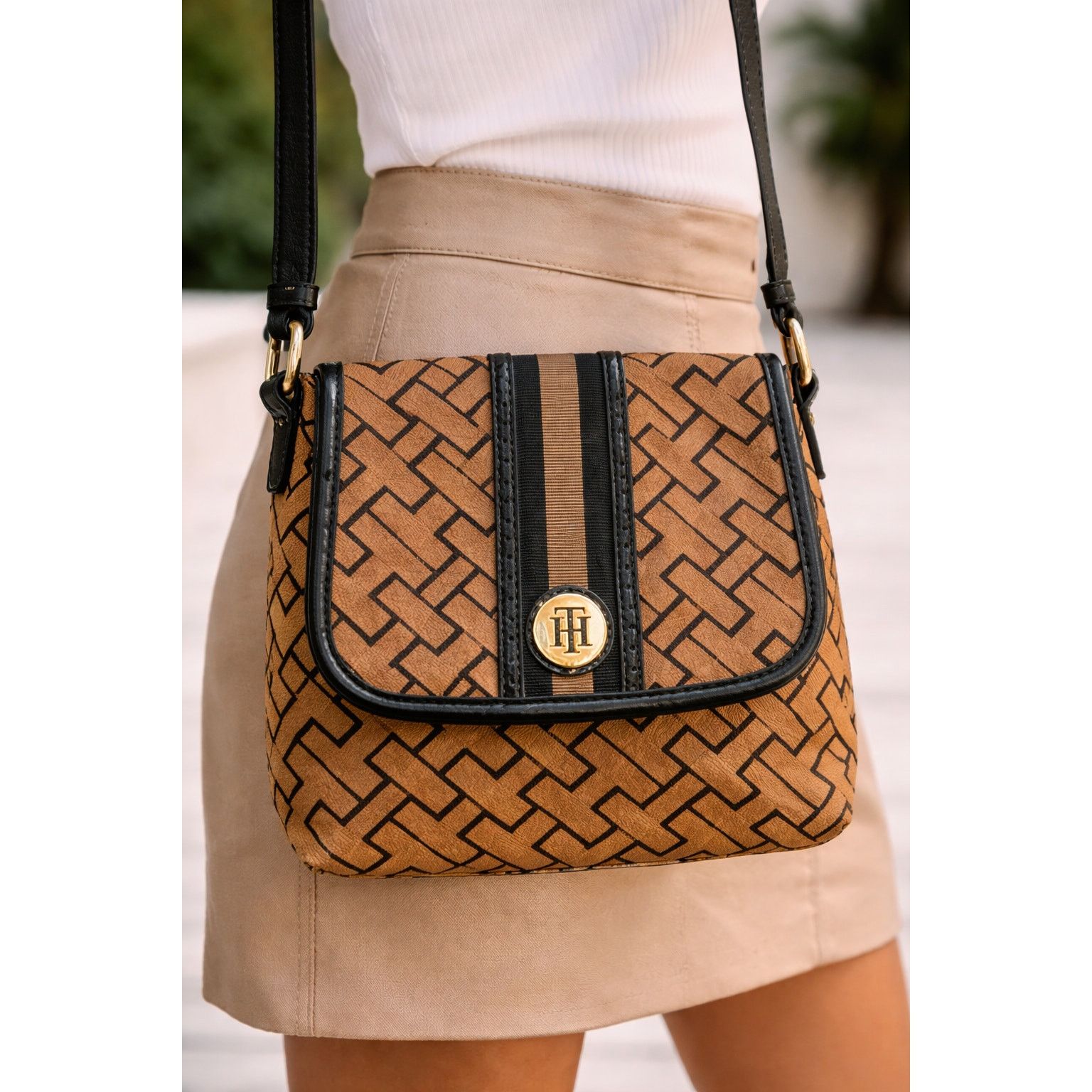 Tommy Hilfiger Tommy Hilfiger Monogram Crossbody Bag Size ONE SIZE - 1 Thumbnail
