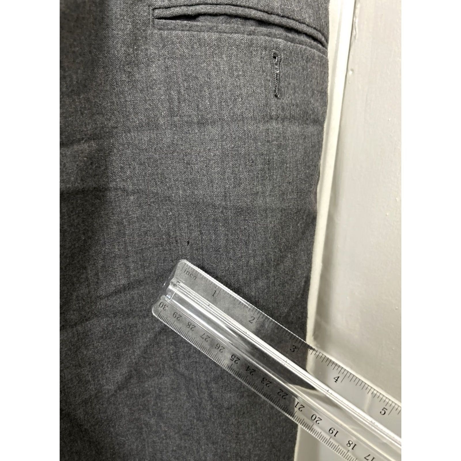 Ralph Lauren Lauren Ralph Lauren Dress Pants Mens 42x31 Charcoal Gray 100% Wool Flat Front Dress Pants Mens Regular 42x31 Gray Wool Flat Front Vintage: No False? Size US 42 / EU 58 - 6 Thumbnail