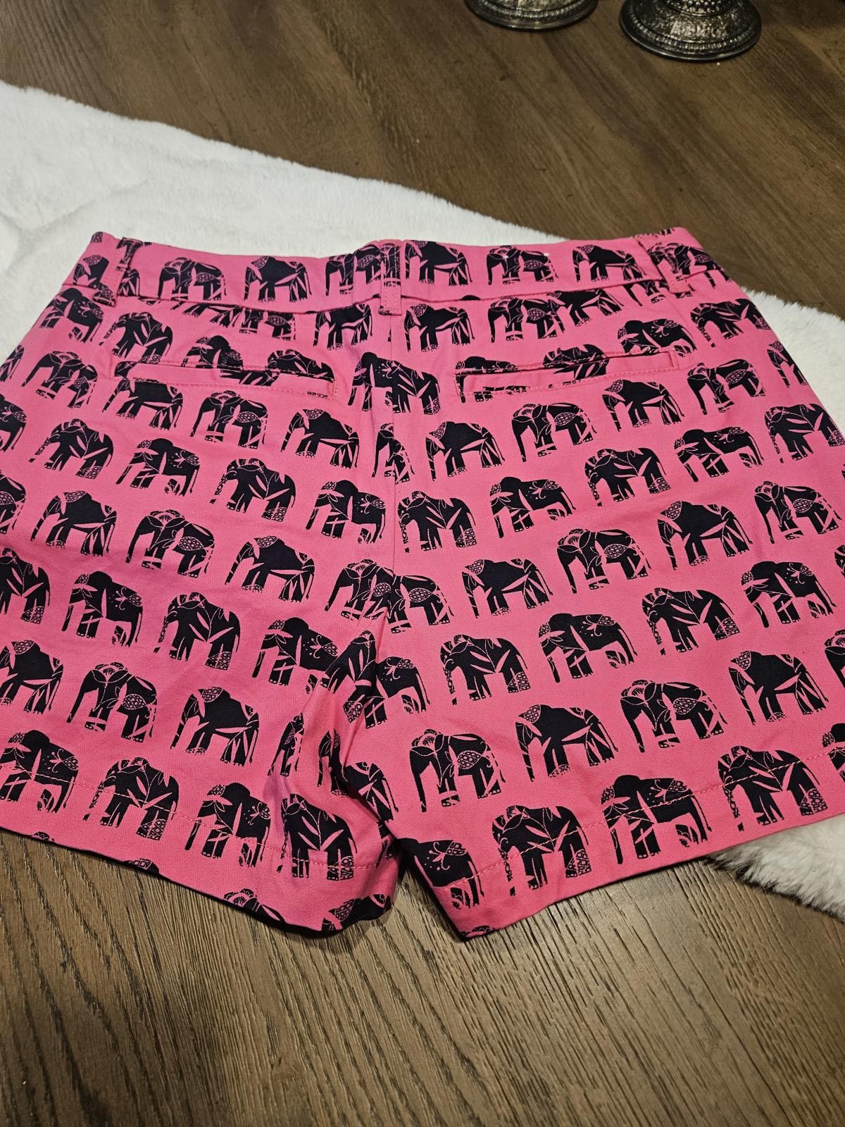 Designer Crown & Ivy Size 6 Vibrant Pink Elephant Print Shorts Size 28" / US 6 / IT 42 - 2 Thumbnail