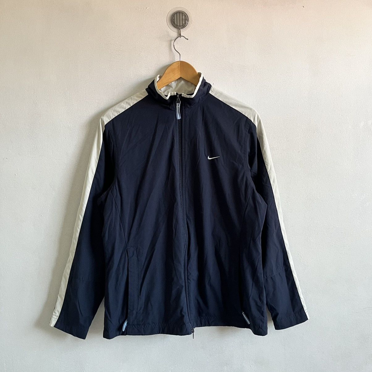 Nike VTG NIKE 90s WINDBREAKER Size US XL / EU 56 / 4 - 1 Thumbnail