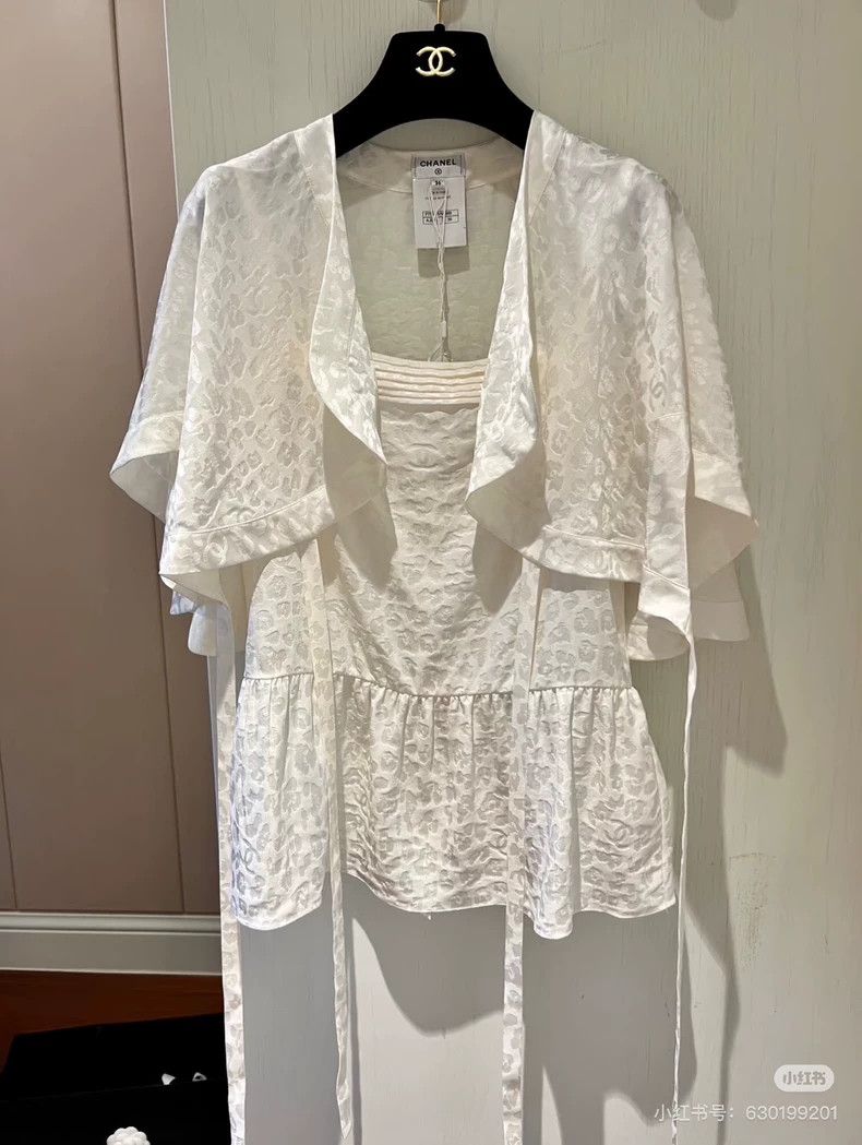 Chanel Chanel 23A white dark pattern lapel cloak silk cardigan co Size S / US 4 / IT 40 - 7 Thumbnail
