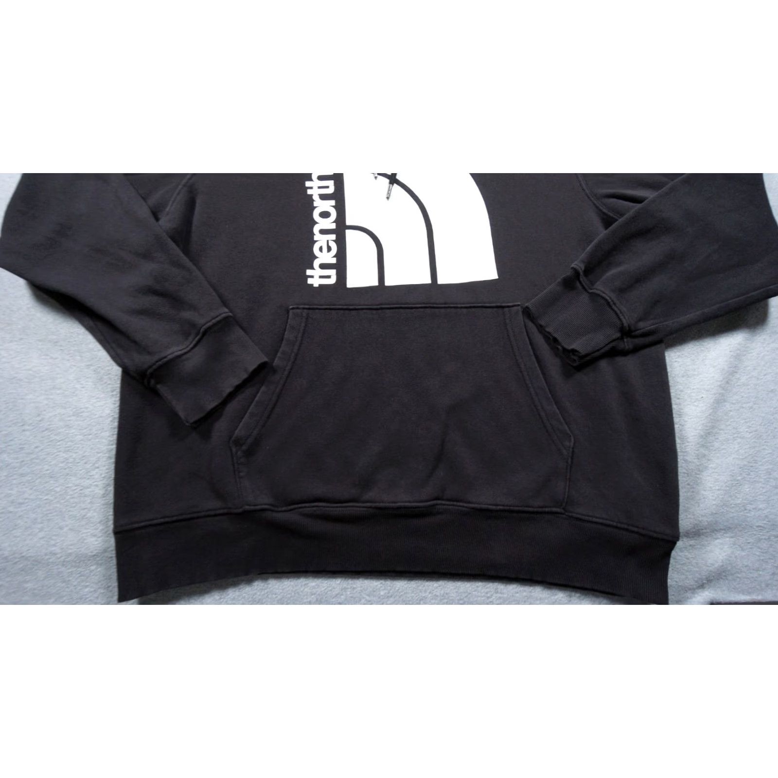 The North Face The North Face Hoodie Mens Large Black Pullover Outdoors Sweatshirt Sweater Size US L / EU 52-54 / 3 - 3 Thumbnail