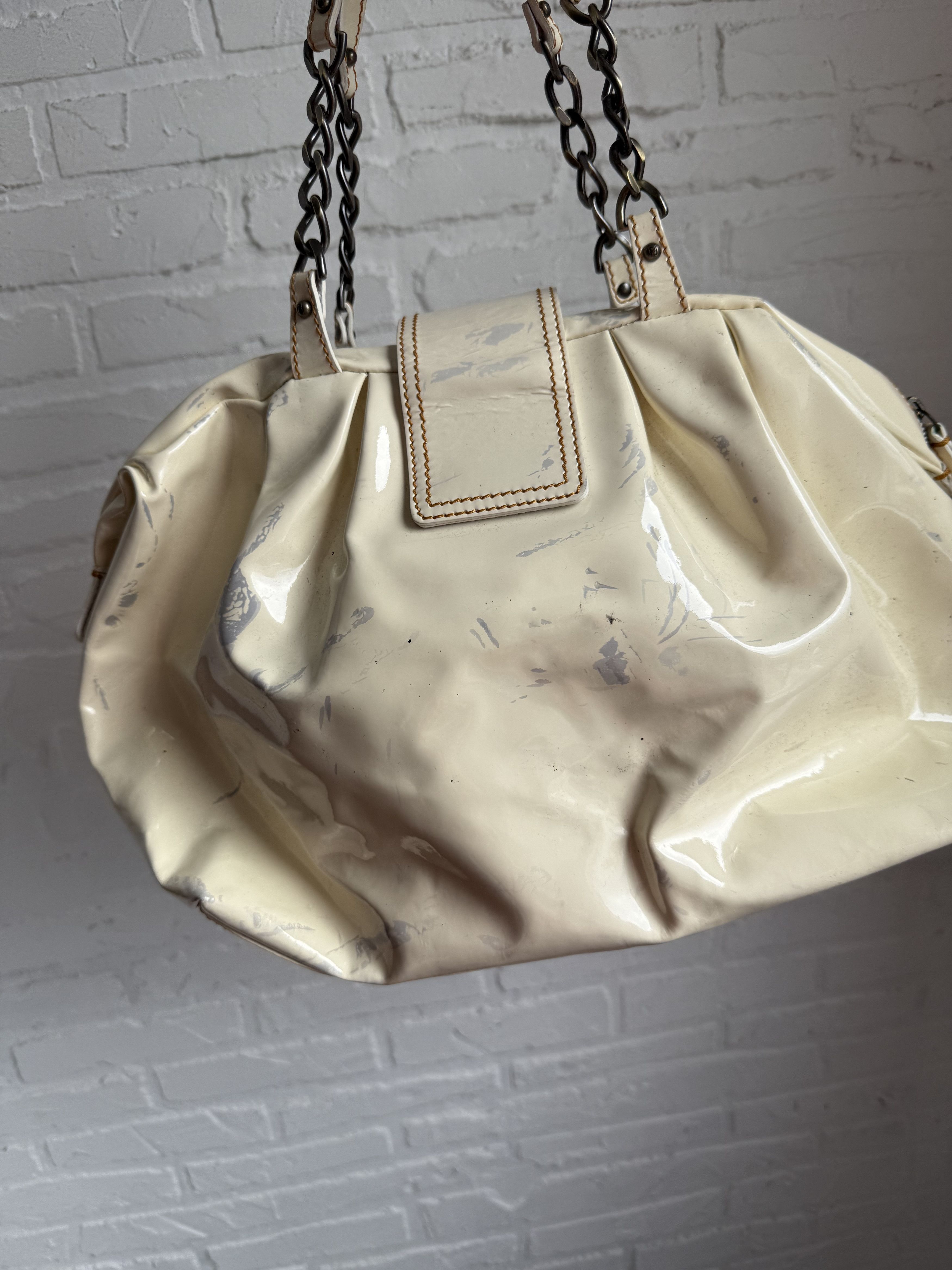 Fendi Vintage Fendi B Bag Patent Leather Chain Shoulder Bag y2k Size ONE SIZE - 13 Thumbnail
