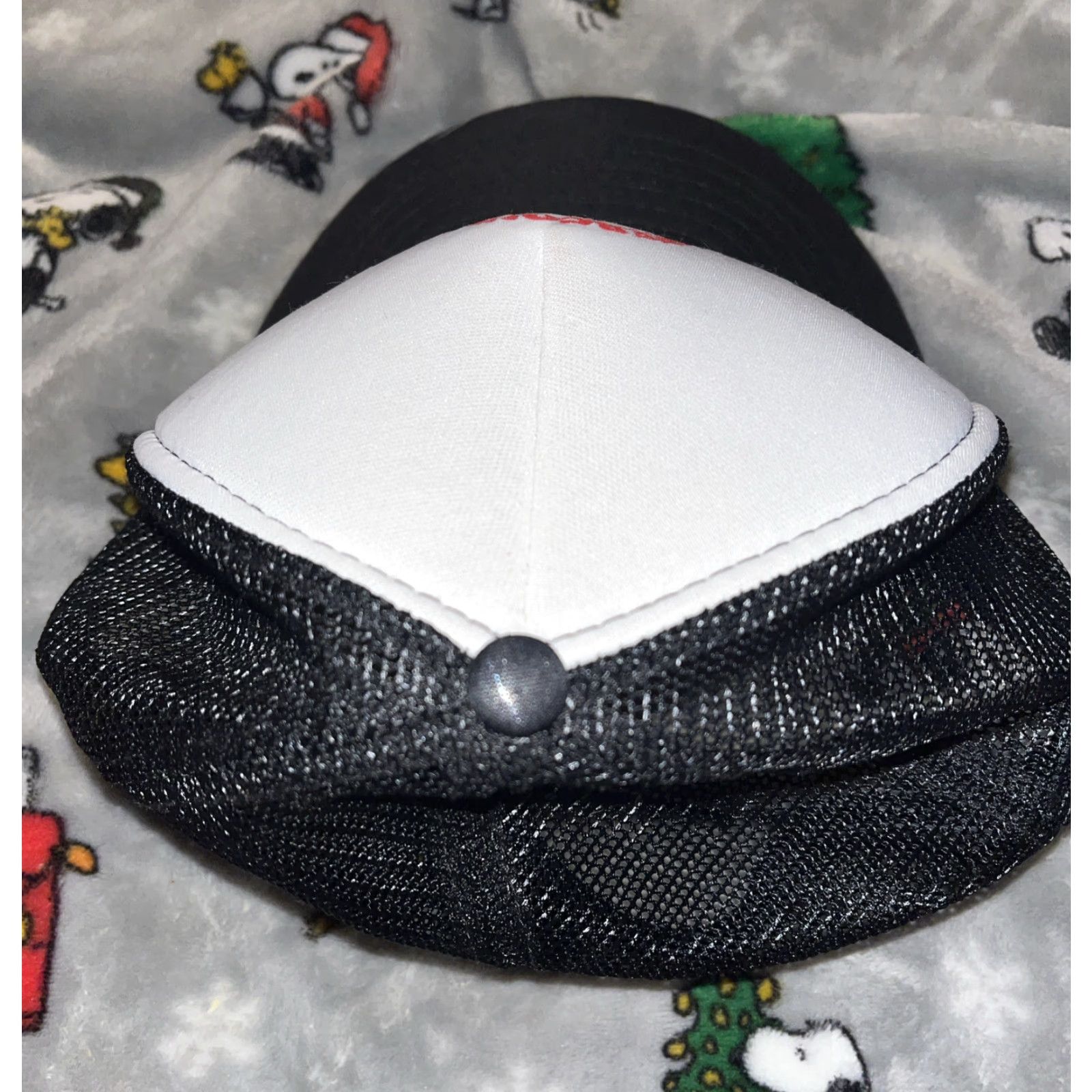 Paradise VINTAGE Headmost Trucker Hat Men One Size Black & White Amish Horse & Buggy Snapback Adjustable Breathable Lightweight Style: Trucker Hat Size ONE SIZE - 7 Thumbnail