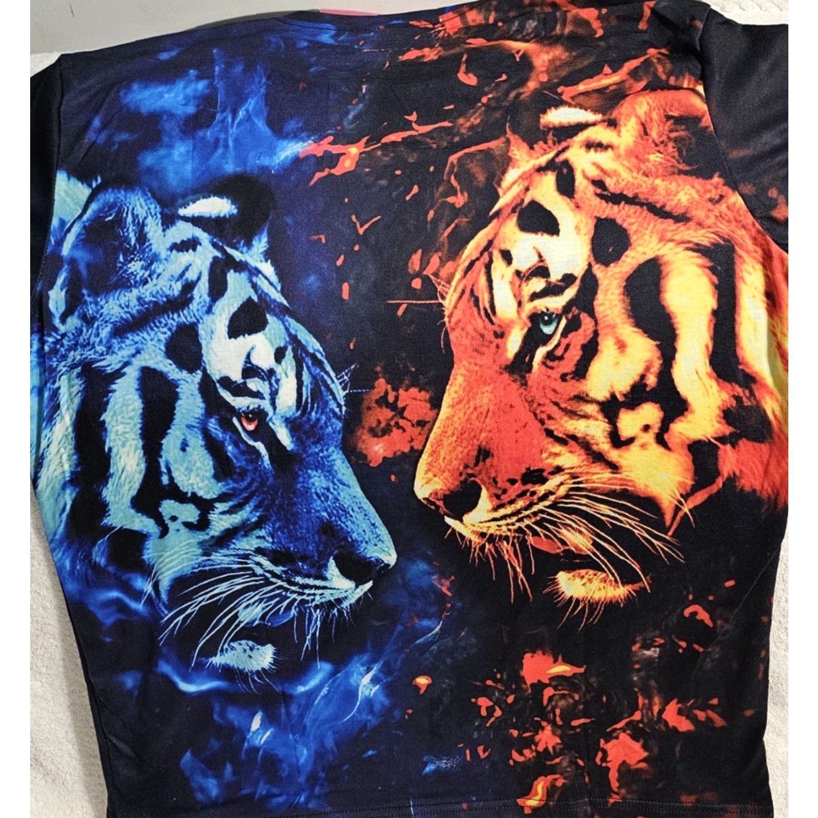 Vintage TIGER AND WHITE TIGER CAT BENGAL ANIMAL JUNGLE T-SHIRT Size US M / EU 48-50 / 2 - 4 Thumbnail