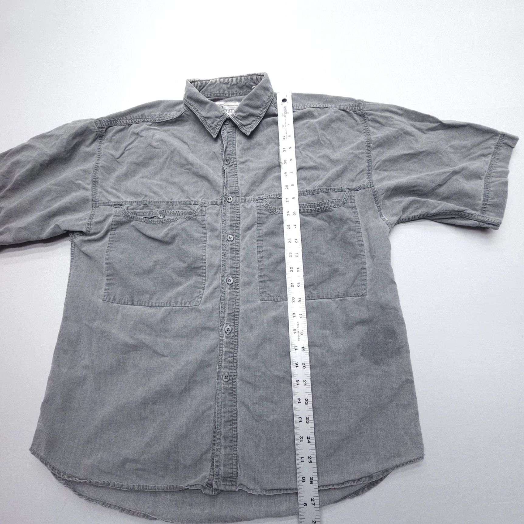 Vintage VINTAGE Page 1 Short Sleeve Button-Up Shirt Mens L Gray Cotton 90s Y2K Twill Button-Up Shirt Mens L Gray 90s Y2K Size US L / EU 52-54 / 3 - 7 Thumbnail