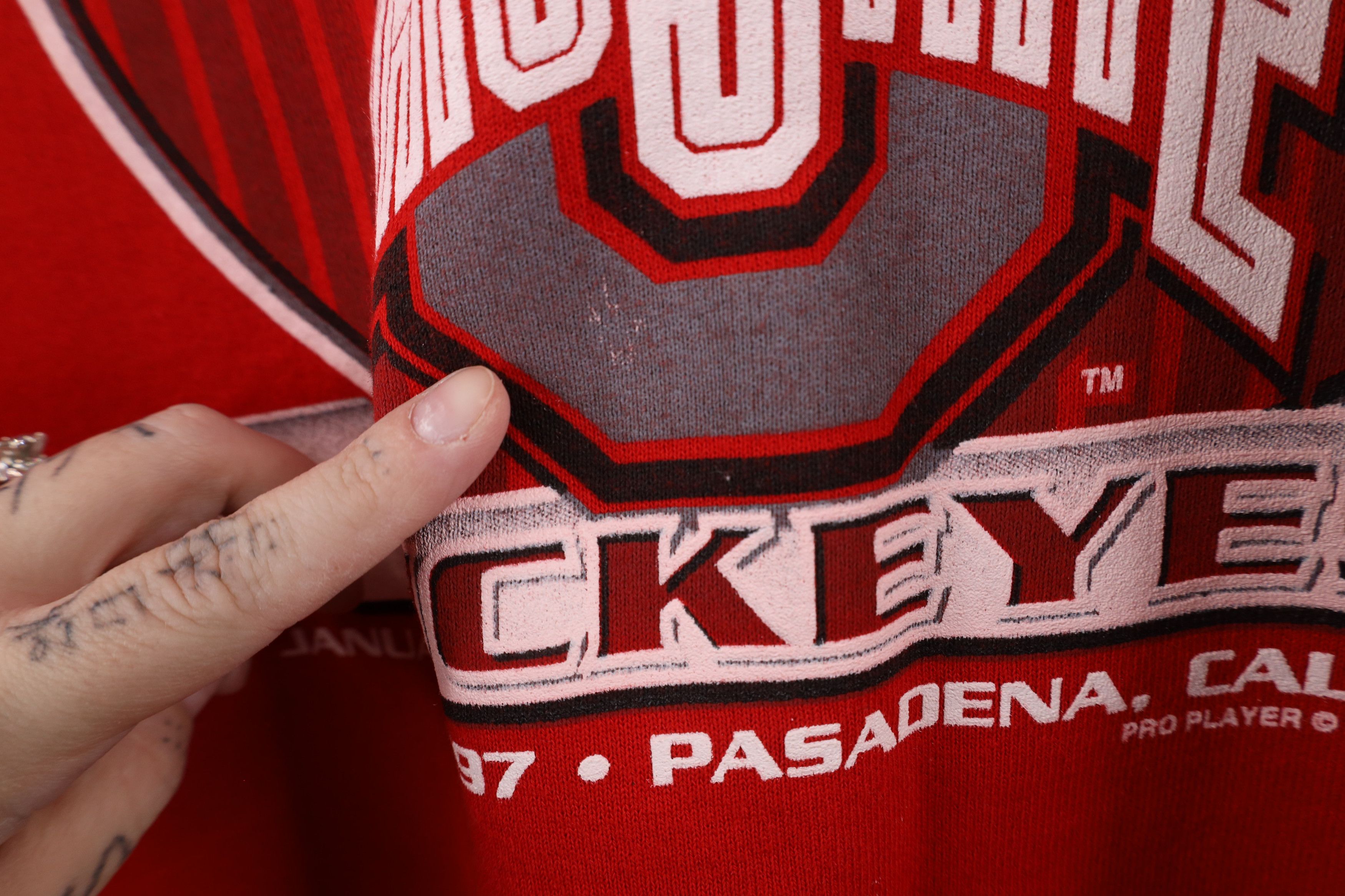 Vintage Vintage 90s State University Football Sweatshirt Red USA Size US XL / EU 56 / 4 - 7 Thumbnail
