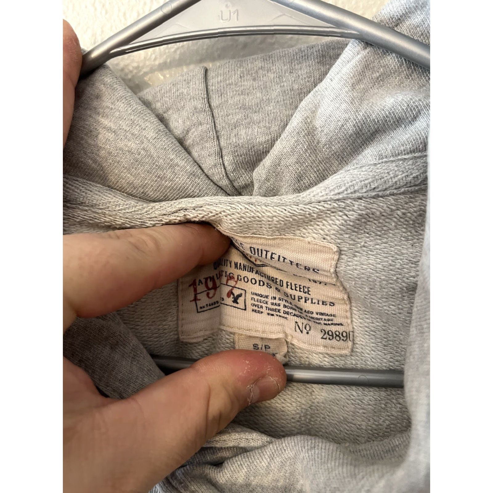American Eagle Outfitters American Eagle Hoodie Mens Small Gray Solid Size US S / EU 44-46 / 1 - 2 Thumbnail