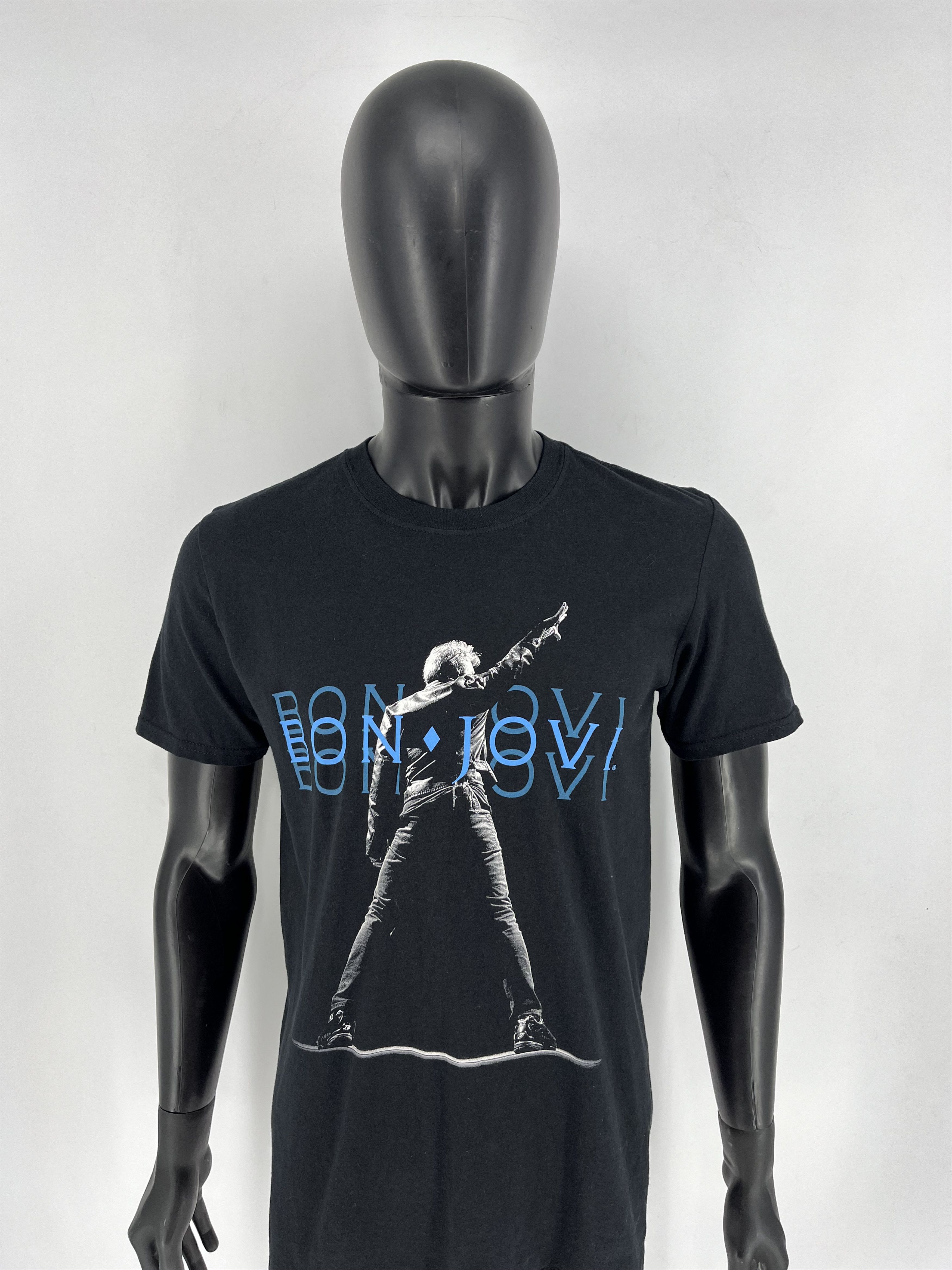 Band Tees Vintage Y2K Bon Jovi These Days Band Rock Tour Tshirt Style Size US M / EU 48-50 / 2 - 5 Thumbnail