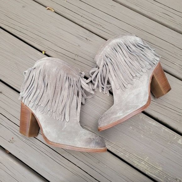 Frye Frye Ilana Grey Suede Burnished Toe Fringe Western Boho Cowg Size US 9 / IT 39 - 4 Thumbnail