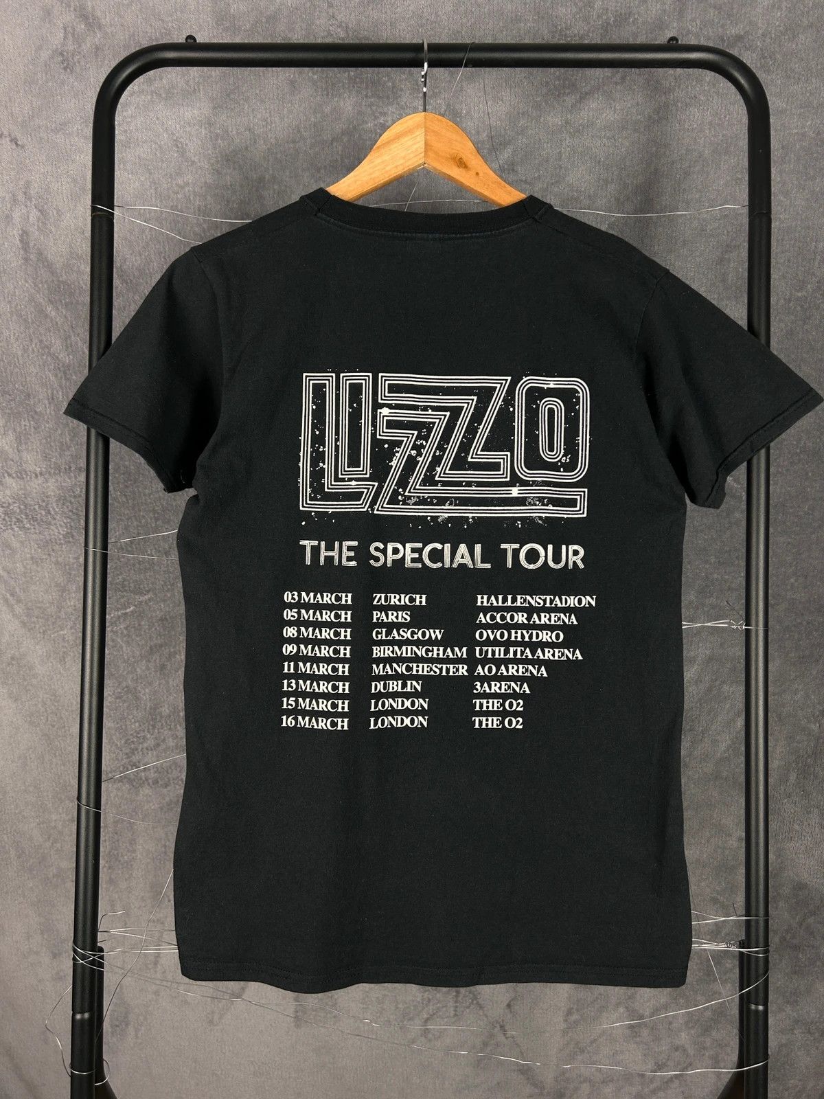 Band Tees × Fruit Of The Loom Lizzo The Special Tour tee black big logo spellout Size US S / EU 44-46 / 1 - 2 Thumbnail