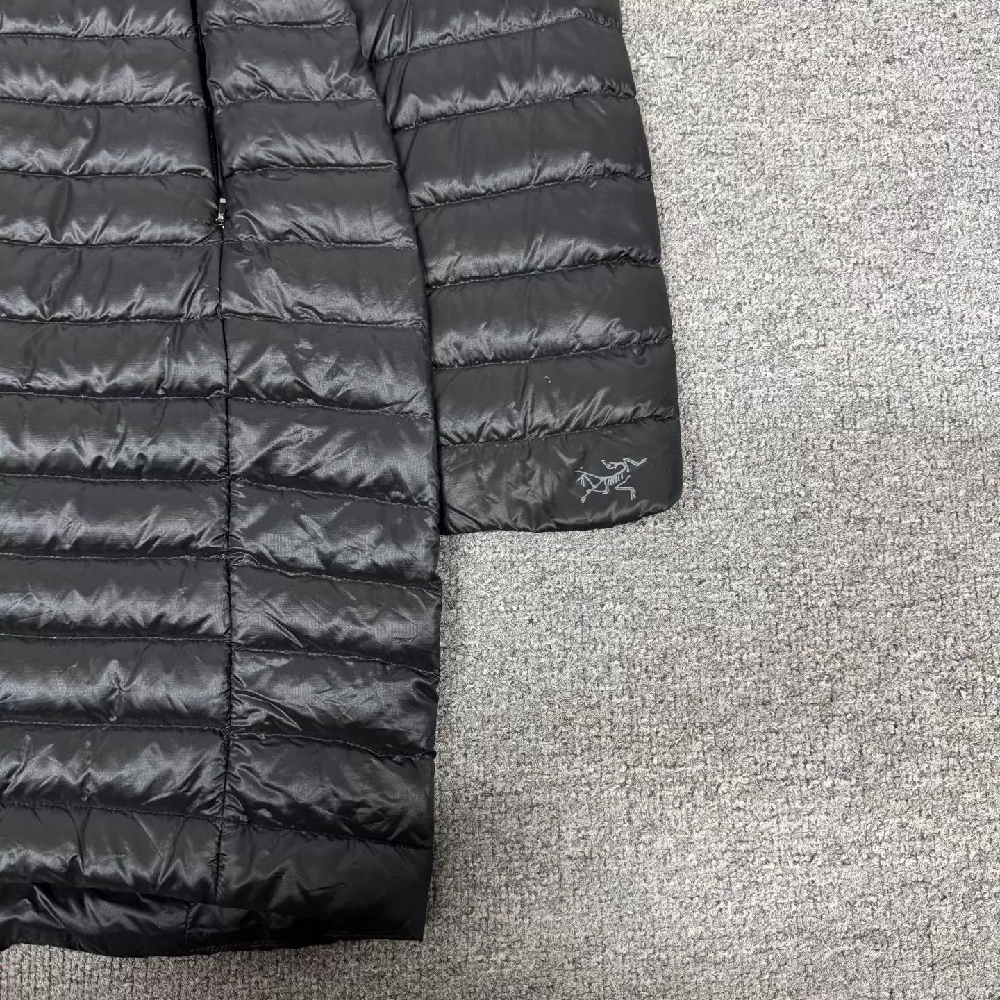 Arc'teryx Arcteryx Nuri Black Mid-Length Hooded Light Down Jacket M Size M / US 6-8 / IT 42-44 - 3 Thumbnail