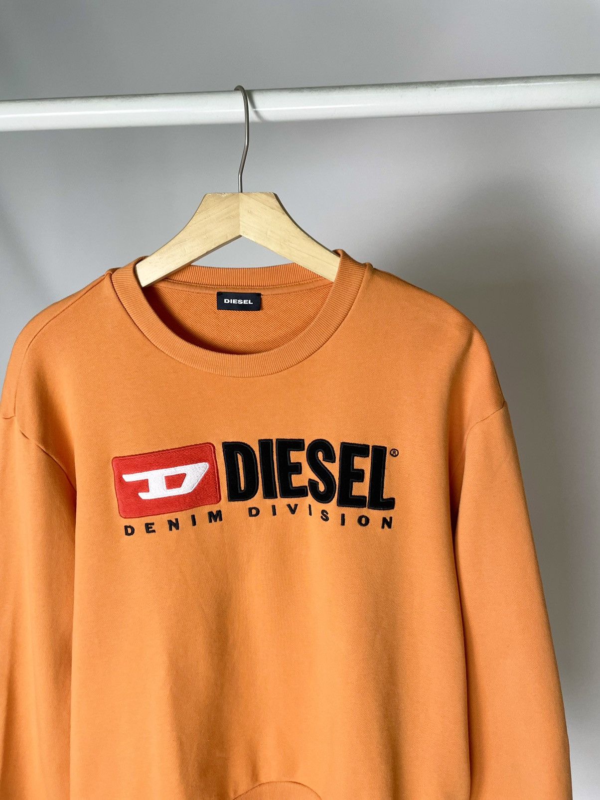 Diesel Diesel 🌹 D Logo Orange Crewneck Sweatshirt Size US S / EU 44-46 / 1 - 2 Thumbnail