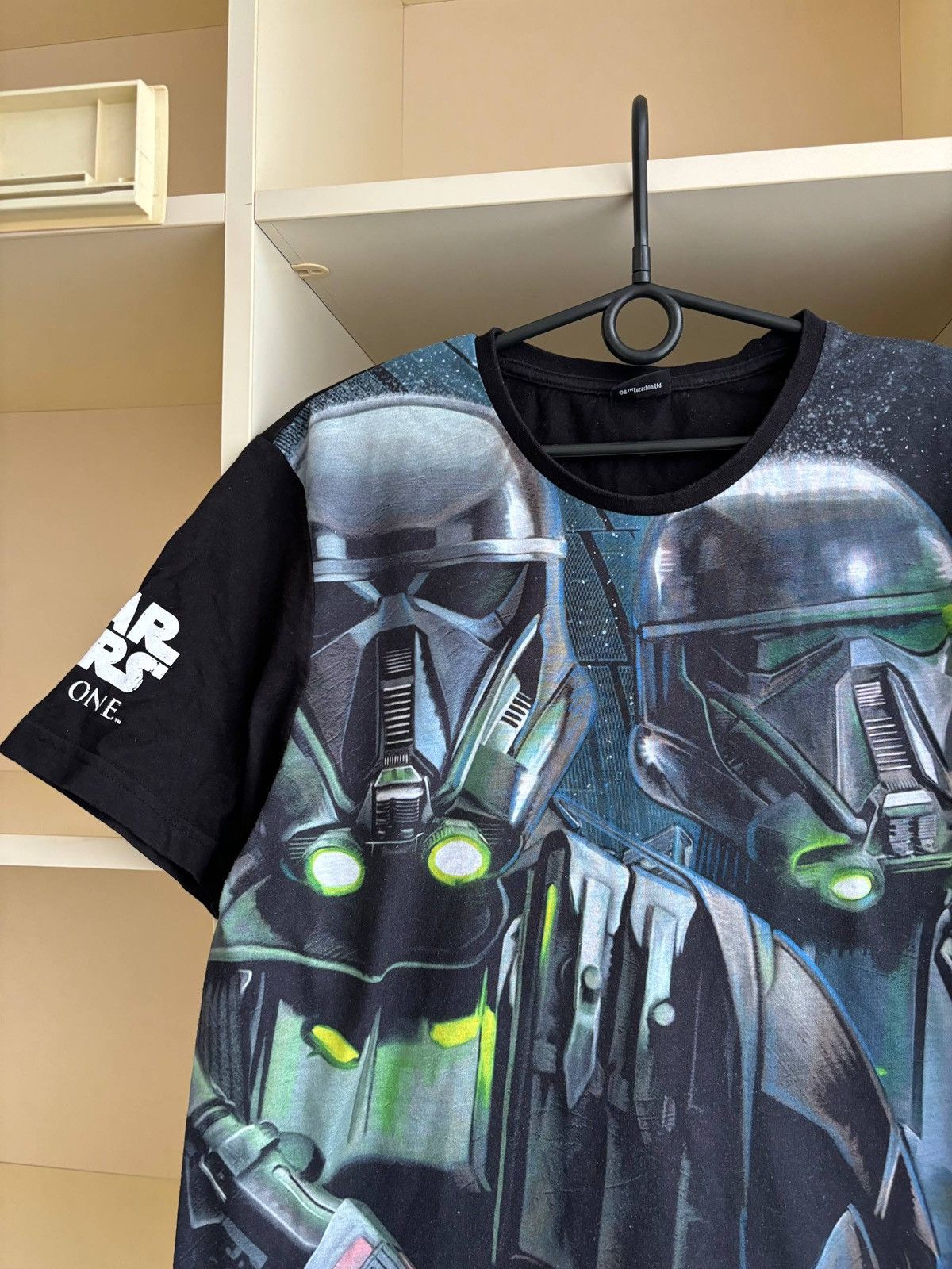 Star Wars Star Wars Mandalorian T Shirt All Over Print Tee T-Shirt Size US L / EU 52-54 / 3 - 7 Thumbnail