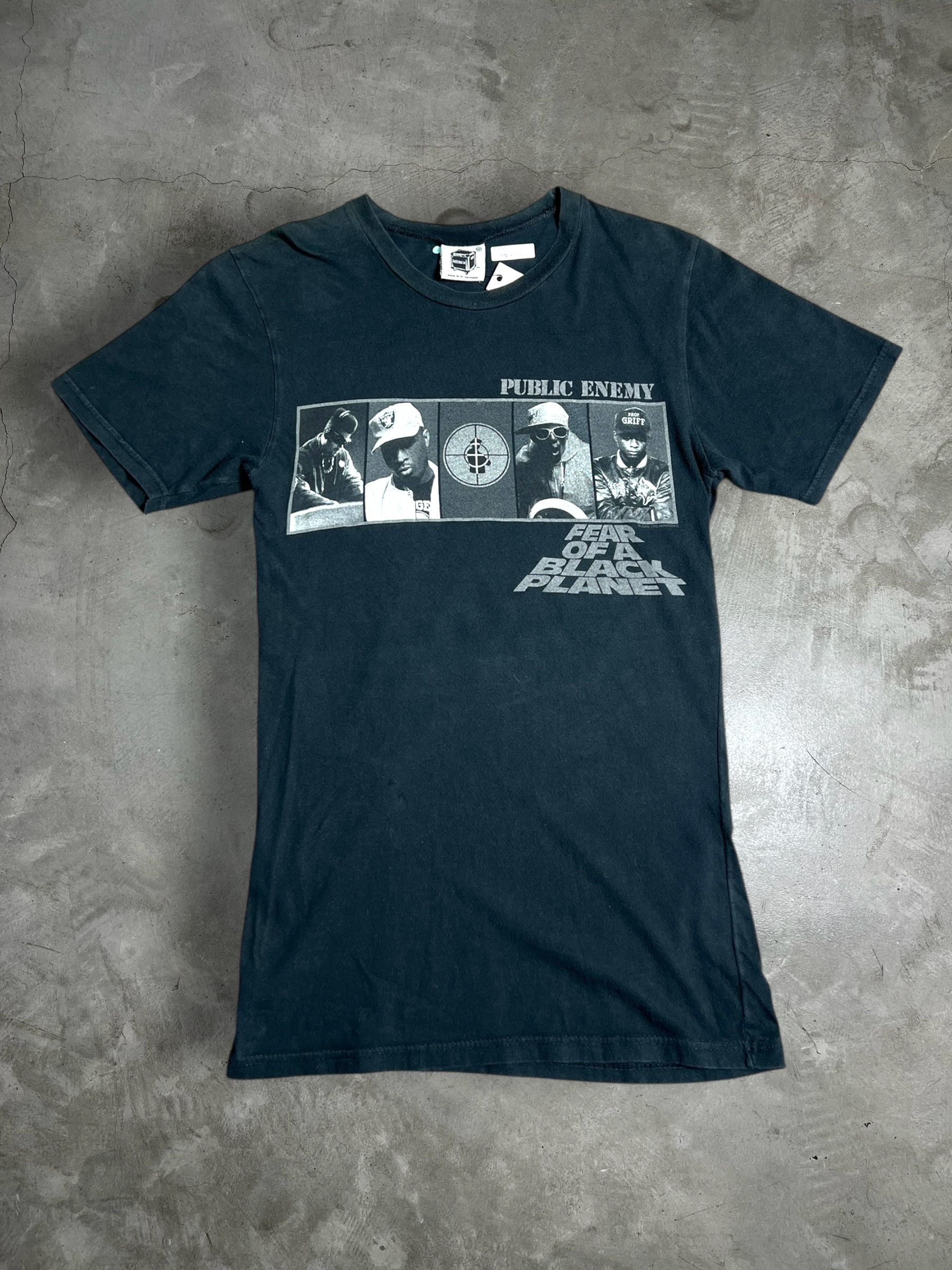 Rap Tees VTG Public Enemy Fear of a Black Planet Rap Tee (XS) GTME603 Size US XS / EU 42 / 0 - 1 Thumbnail