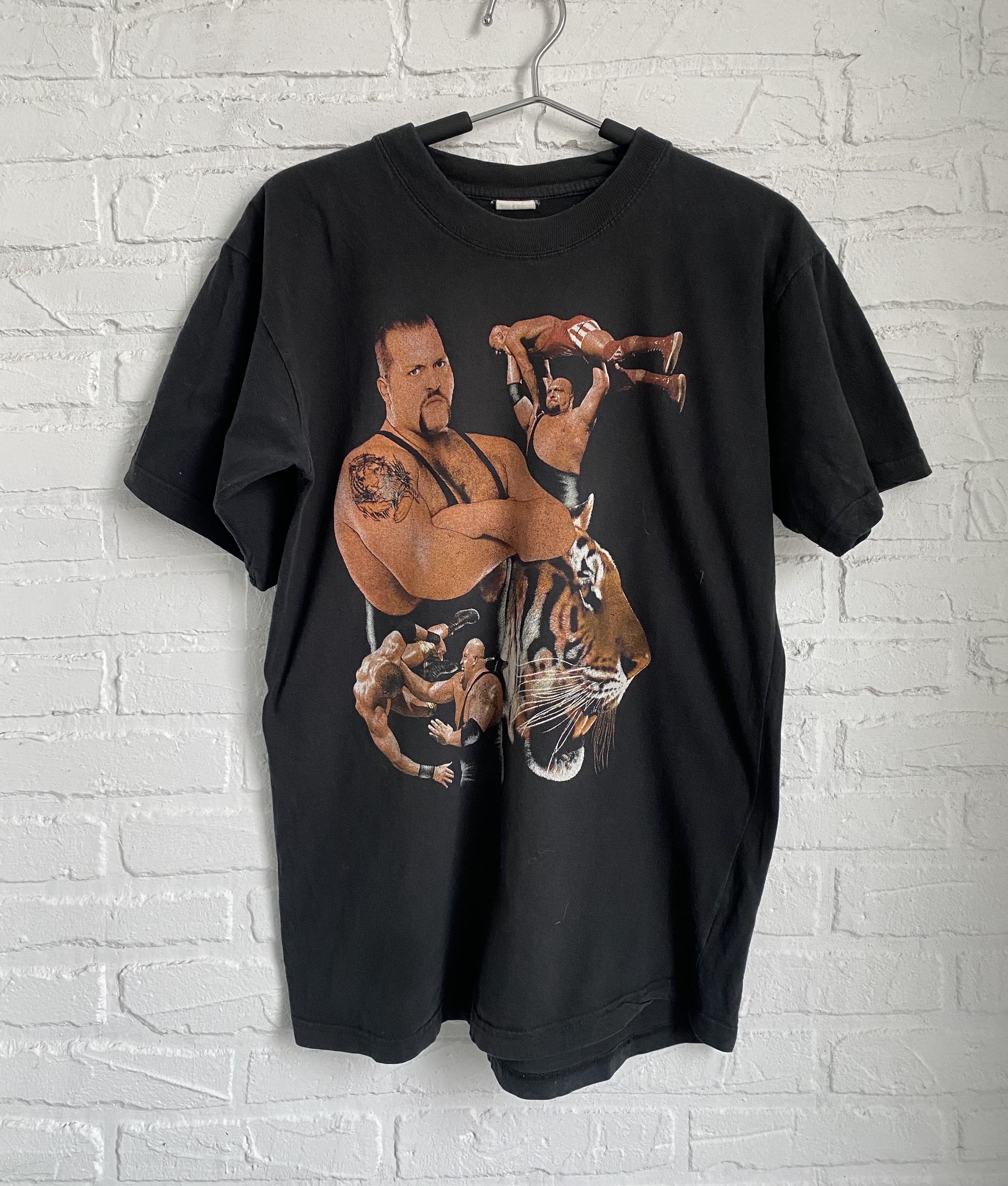 Vintage WWF Big shops show shirt.