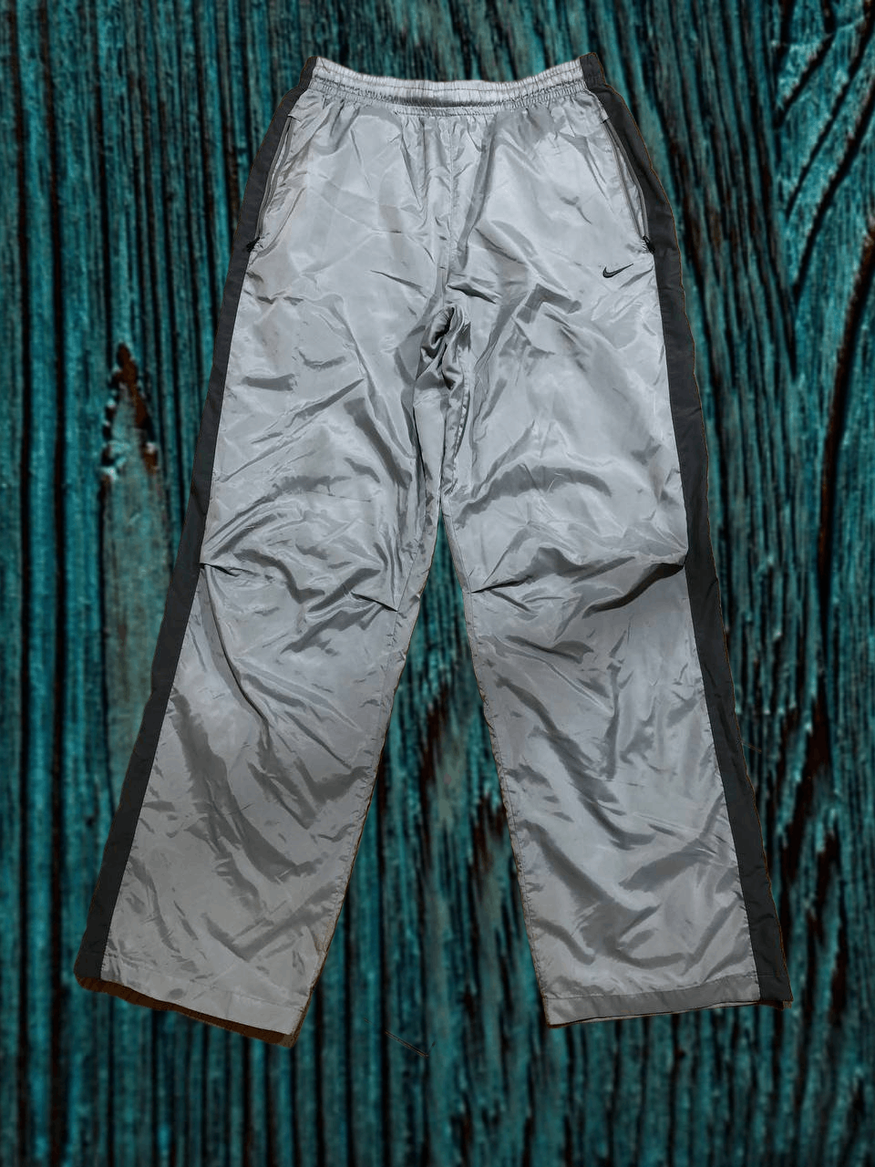 Nike Vintage Nike Track Pants Nylon Drill Swoosh Hype Y2K Size US 32 / EU 48 - 1 Thumbnail