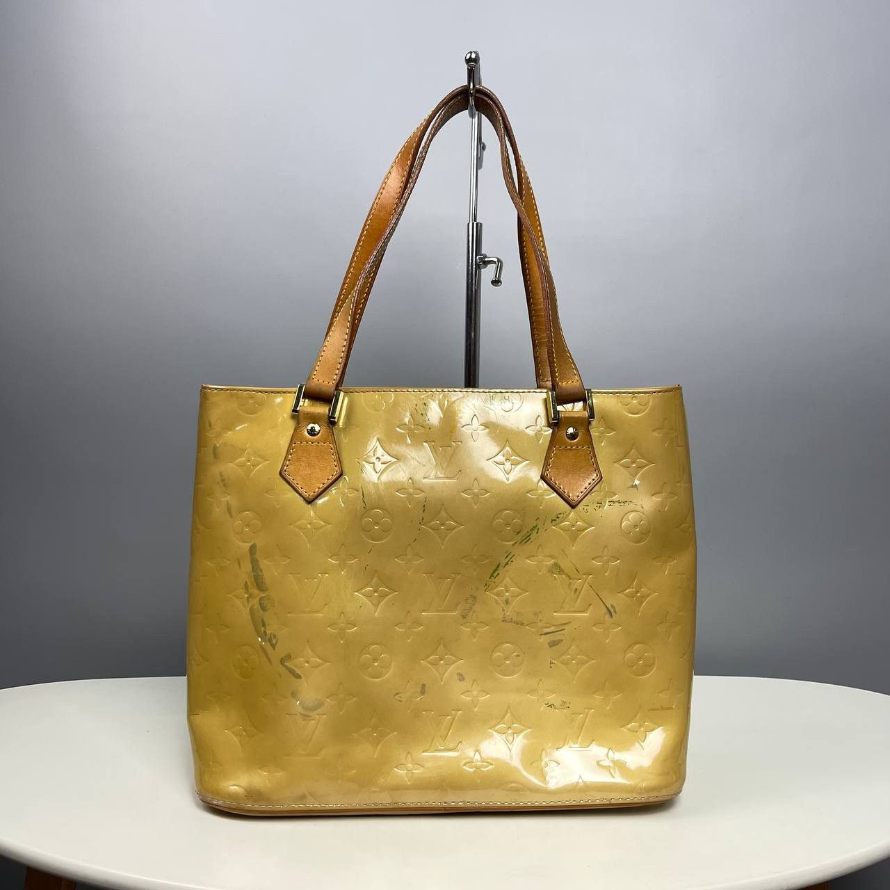 image of Louis Vuitton Vernis Houston Bag in Yellow, Women's