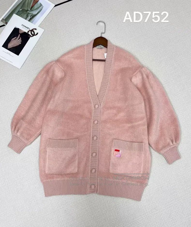 Fendi Solid Color Logo Pocket Knit Cardigan