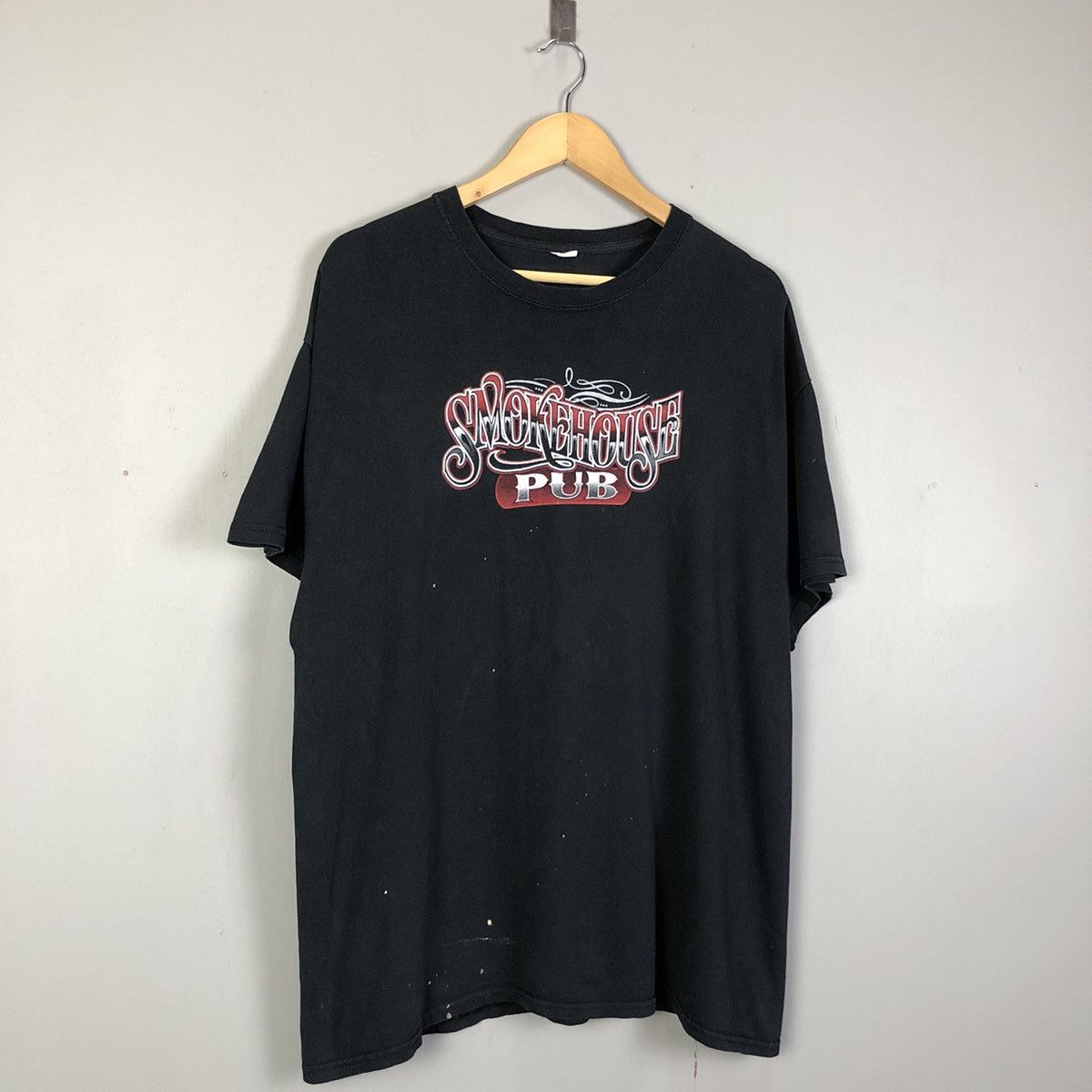 Vintage 🔥Steals🔥 SmokeHouse Pub Bourbon Tshirt Size US XL / EU 56 / 4 - 2 Thumbnail