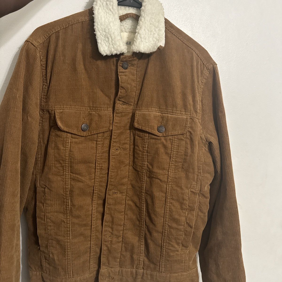 H&M H&M Brown corduroy jacket with Sherpa lining Size US M / EU 48-50 / 2 - 1 Thumbnail
