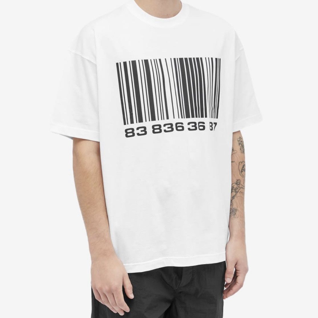 Vetements VTMNTS Big Barcode Tee Size US L / EU 52-54 / 3 - 2 Thumbnail