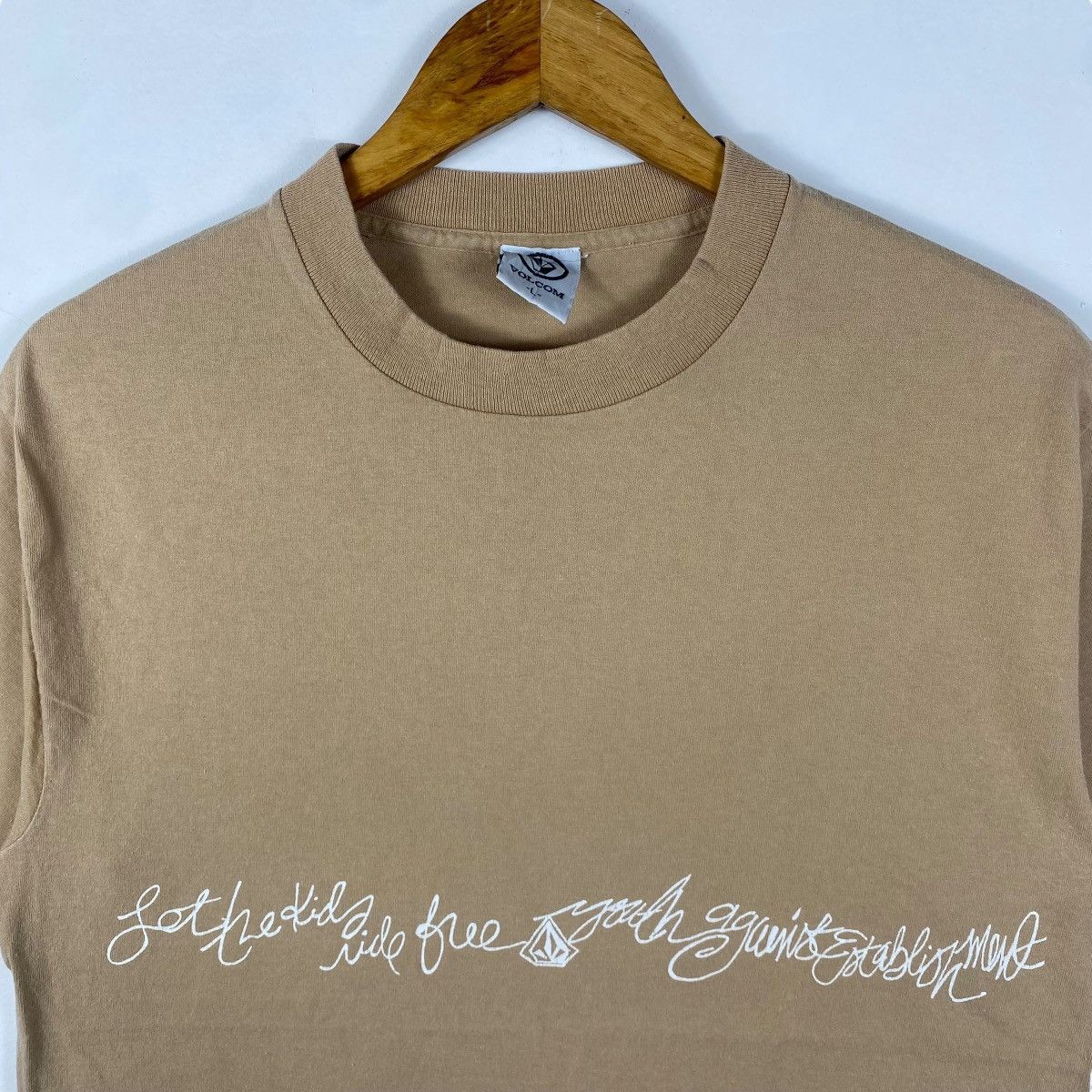 Volcom Vintage 90's VOLCOM Let The Kids Ride Free Skate Tee Size US L / EU 52-54 / 3 - 2 Thumbnail