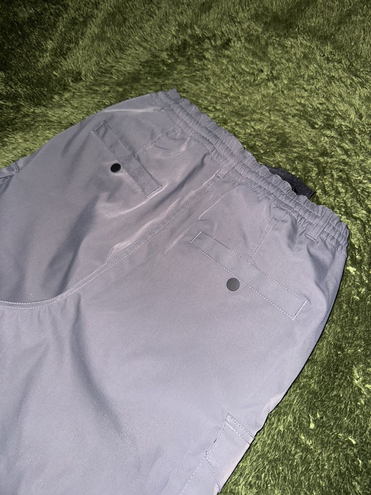 Carhartt Wip [S] Carhartt WIP Reflective Logo Balto Cargo Pants — Grey Size US 30 / EU 46 - 10 Thumbnail