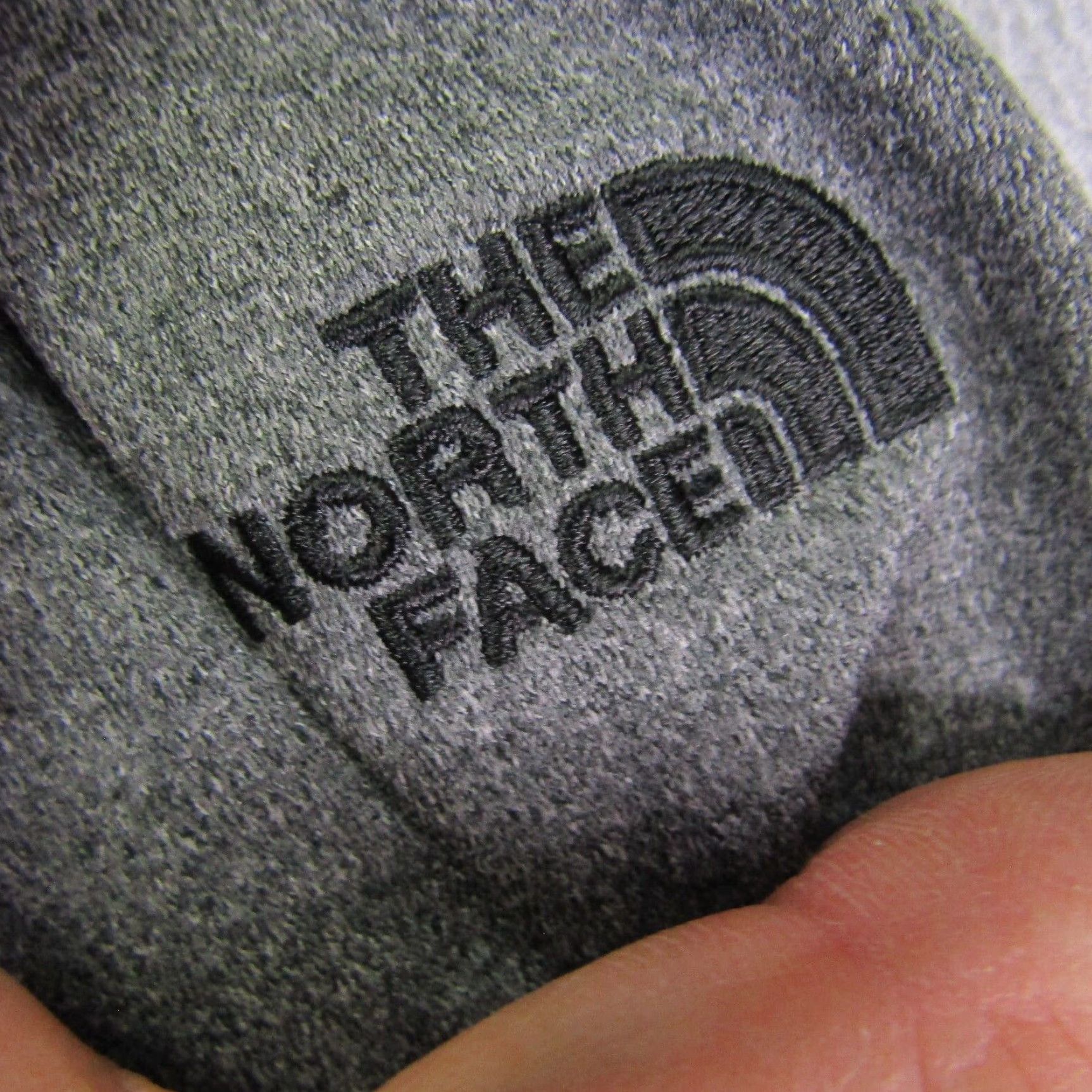 The North Face The North Face Sweater Womens Medium Gray Performance 1/4 Zip Pullover Lightweigt Size M / US 6-8 / IT 42-44 - 4 Thumbnail