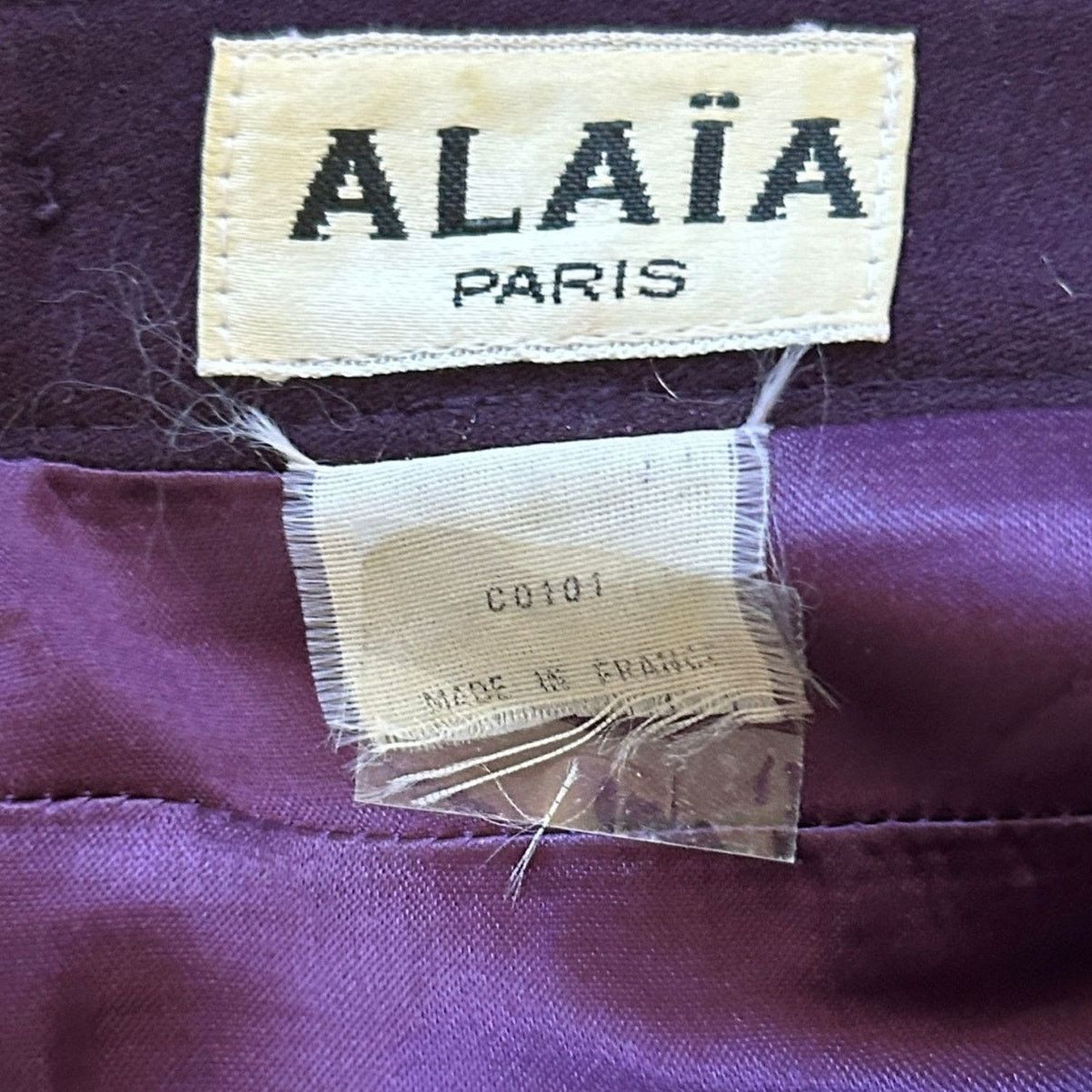 Alaia Rare Alaïa Paris Plum Wool Skirt w/ Sculptural Pleating 1990 Size 26" / US 2 / IT 38 - 7 Thumbnail