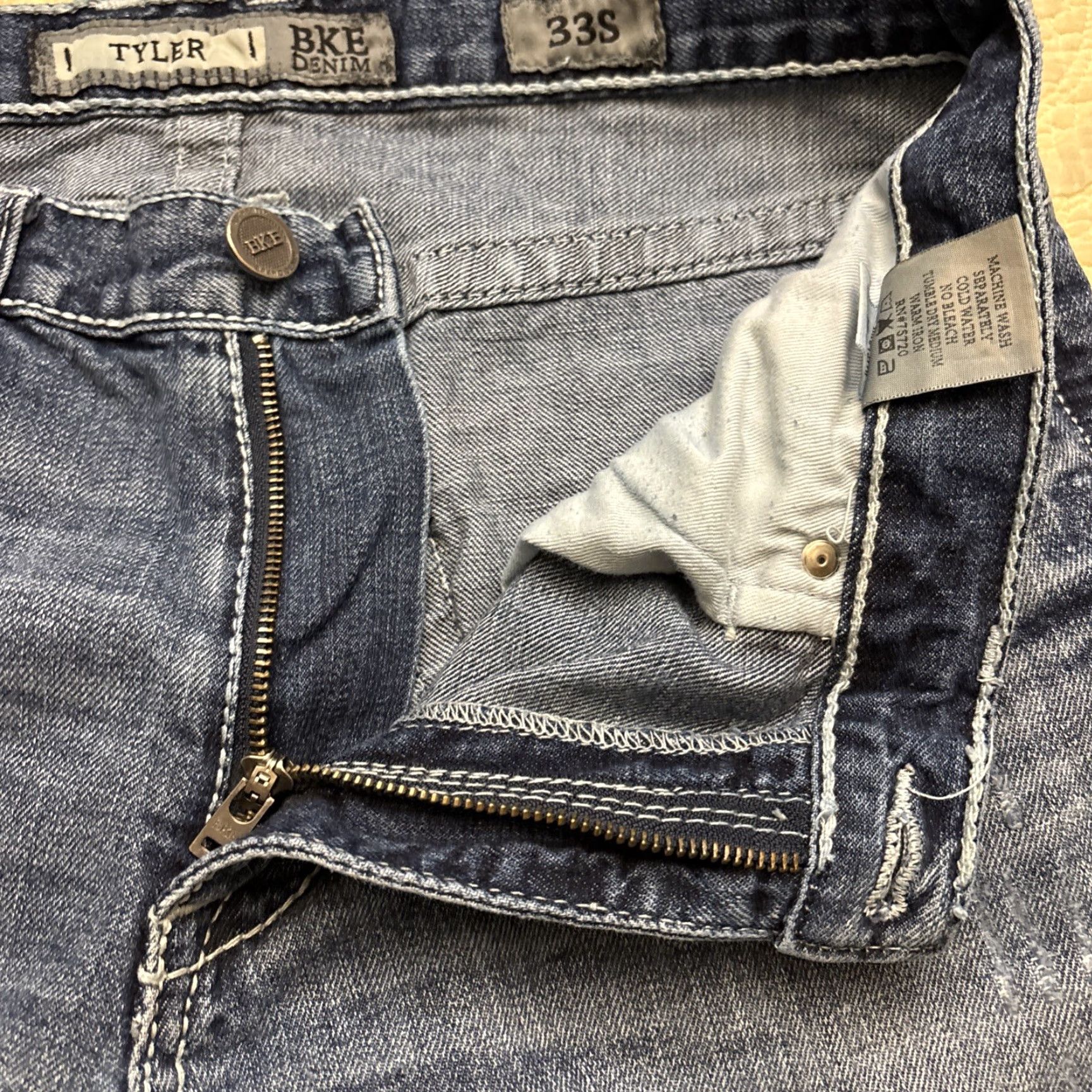 BKE Tyler Jeans Men's 33S x 30 Distressed Straight Denim Blue