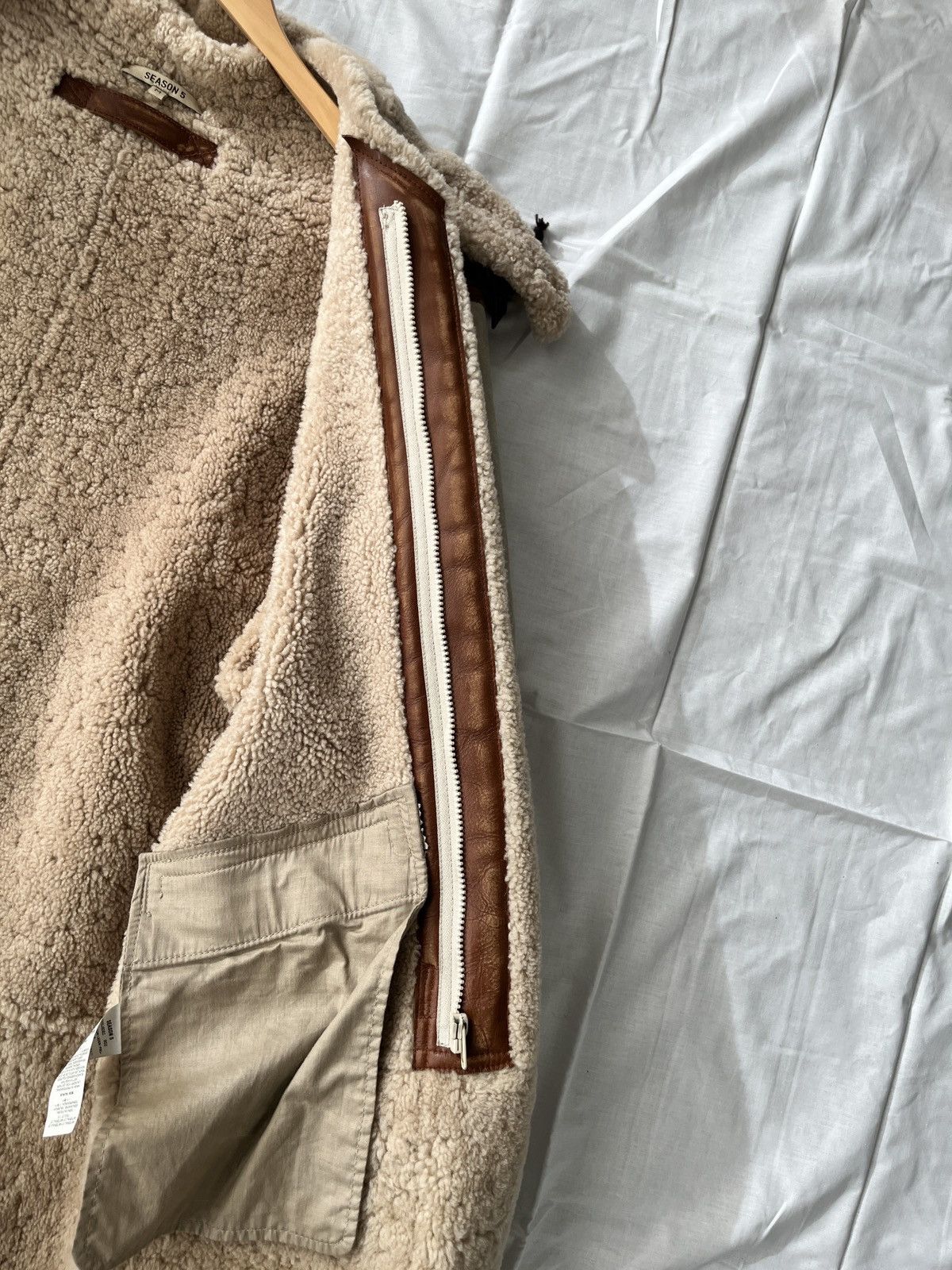 Yeezy Yeezy Season 5 Vintage Shearling Long hooded Hudson Coat Size US M / EU 48-50 / 2 - 19 Thumbnail