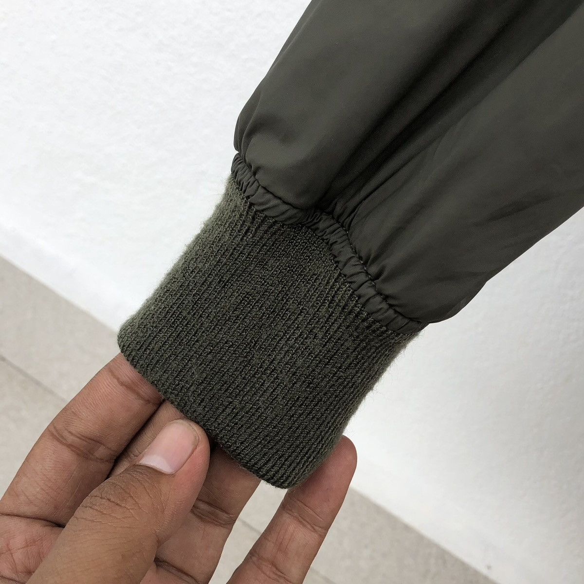 Uniqlo Uniqlo Women Ma-1 Bomber Jacket Size L / US 10 / IT 46 - 8 Thumbnail