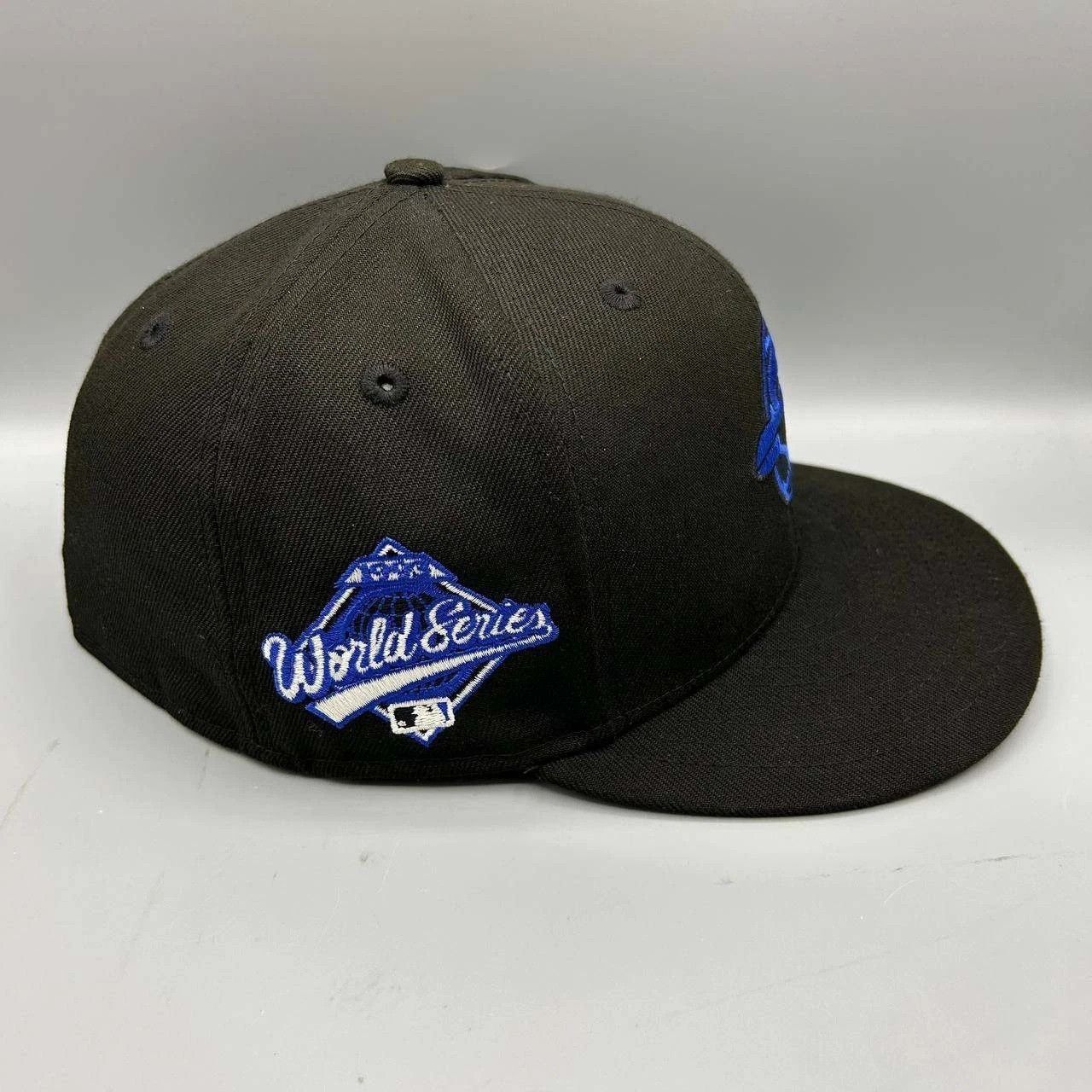 New Era Toronto Blue Jays Hat Men 7 3/8 Black Blue MLB Fitted Cap Size ONE SIZE - 7 Thumbnail