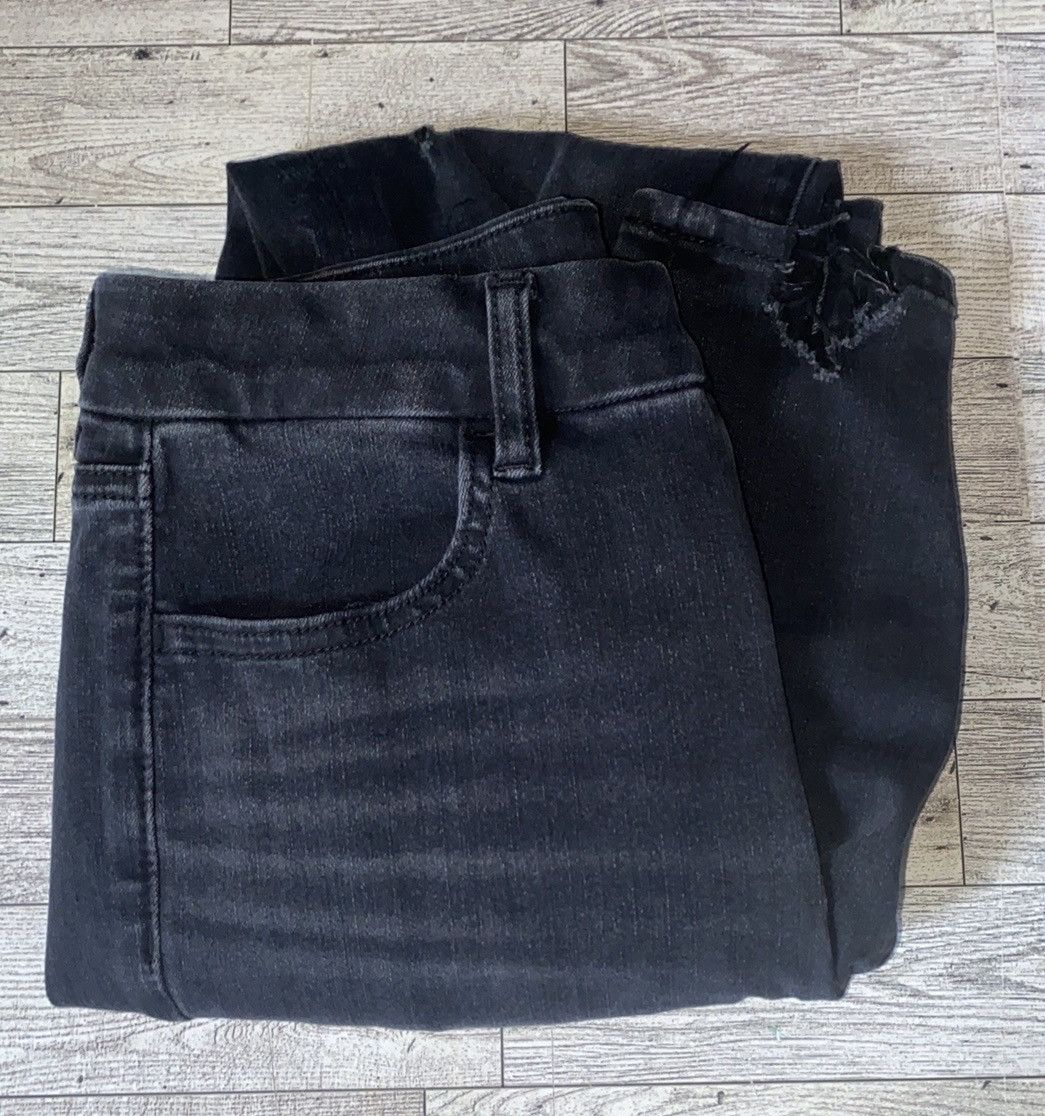 American Eagle Outfitters AEO, Black, Ultra Distressed, “Dream Jean” Skinny Jeans Size 30" / US 8 / IT 44 - 9 Thumbnail